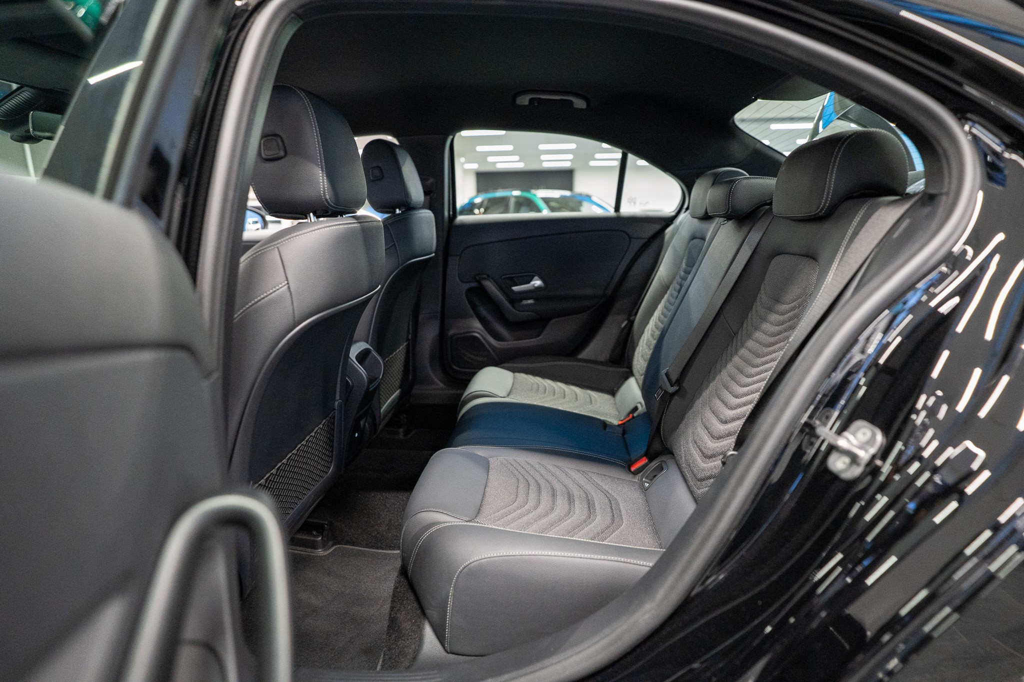 listing desktop thumbnail image 12