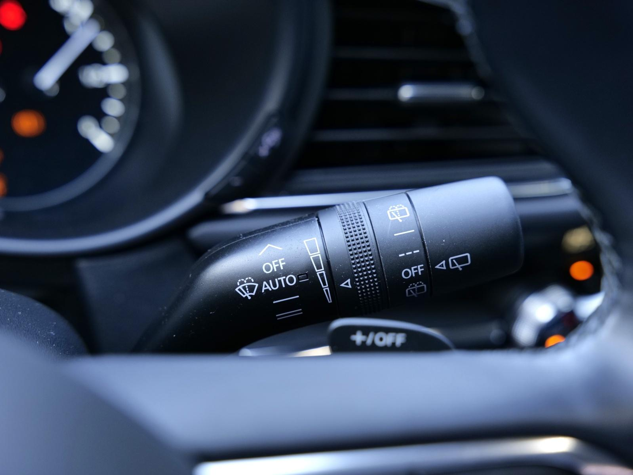 listing desktop thumbnail image 23