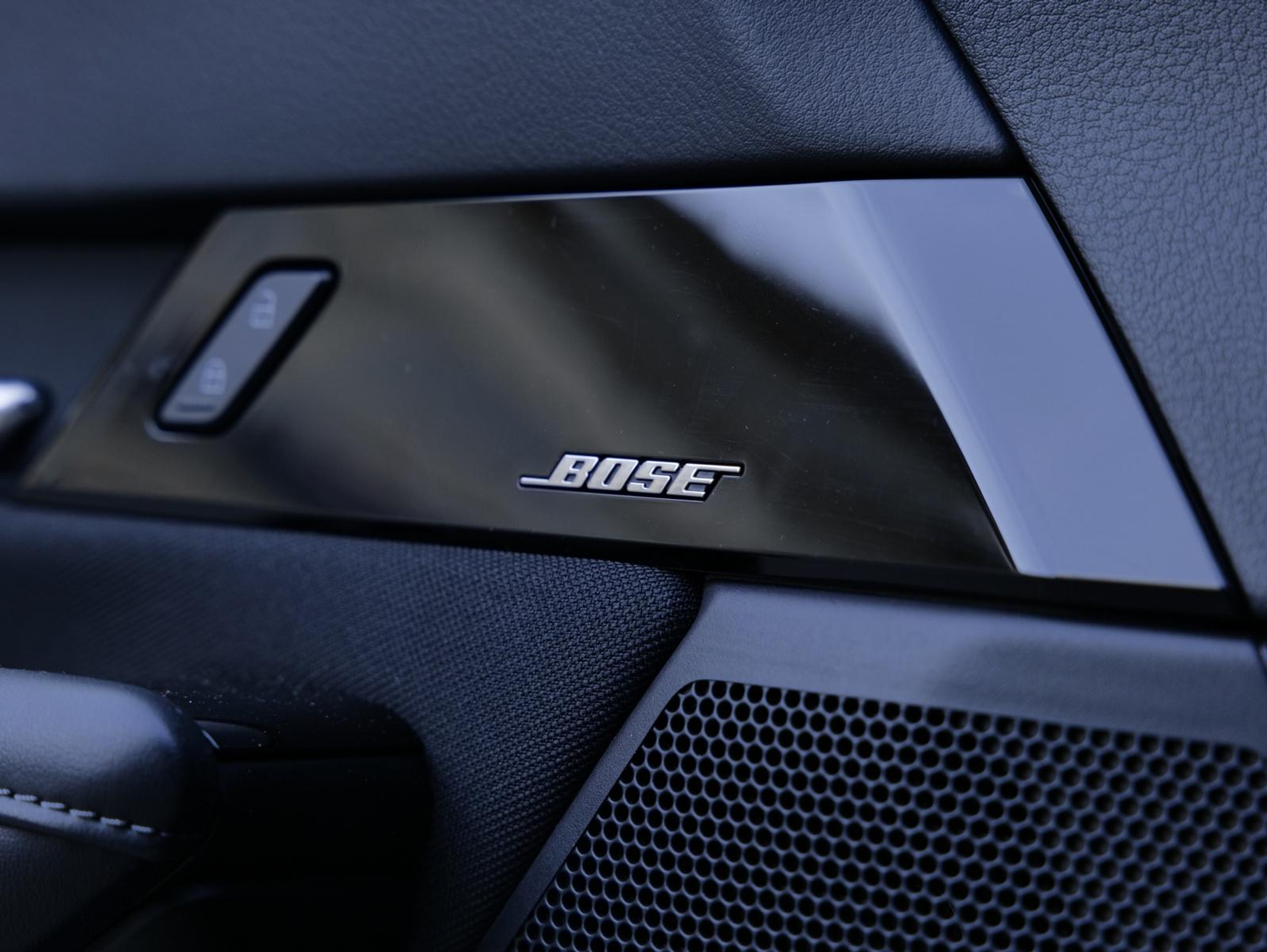 listing desktop thumbnail image 28