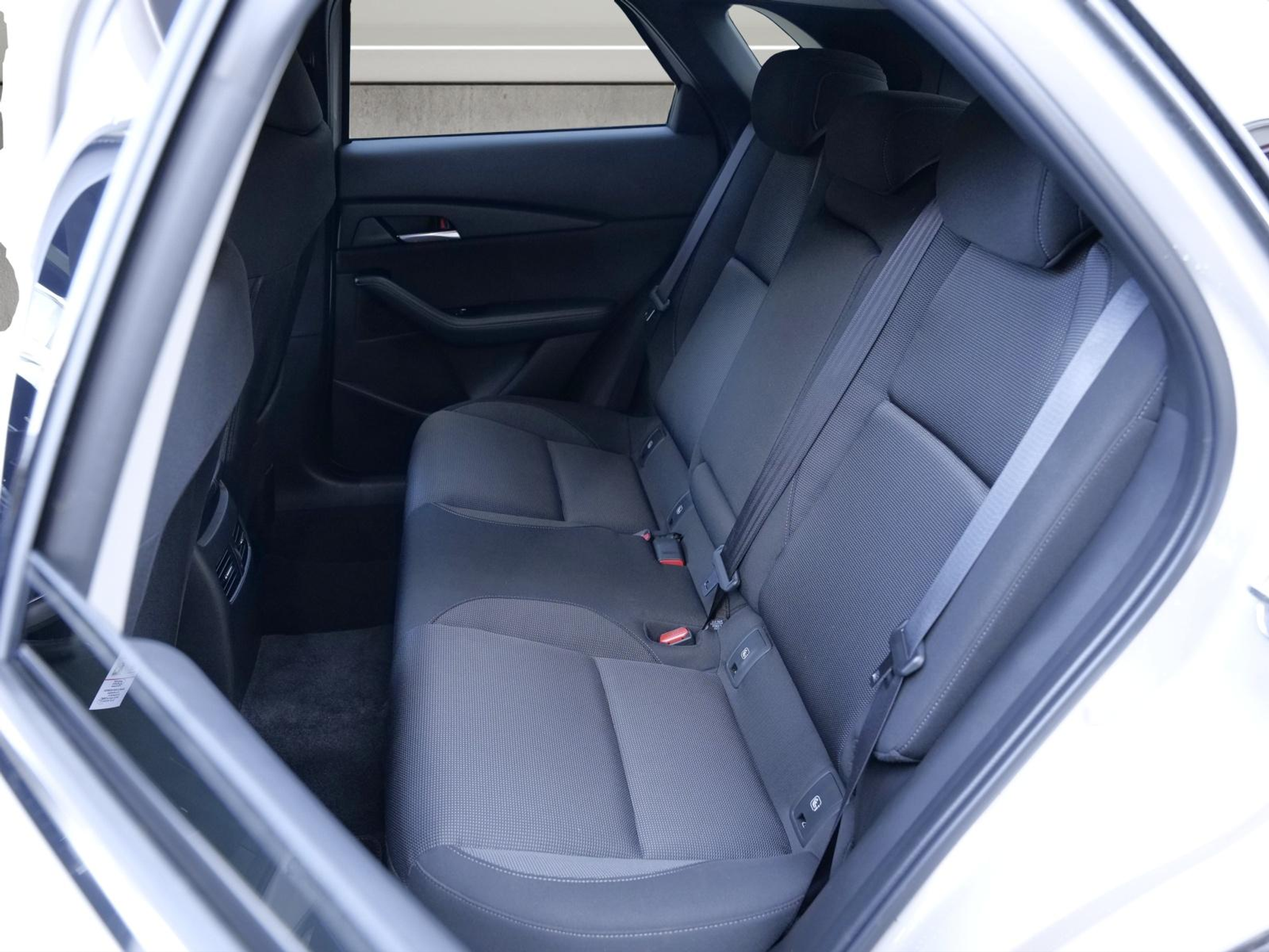 listing desktop thumbnail image 9