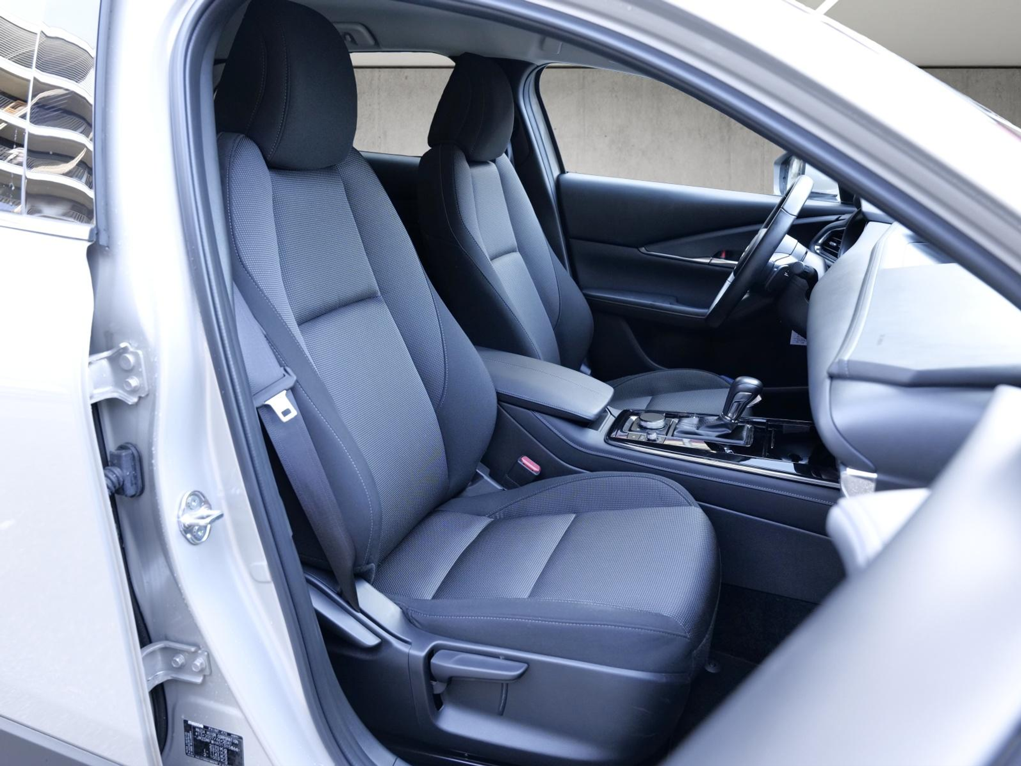 listing desktop thumbnail image 13