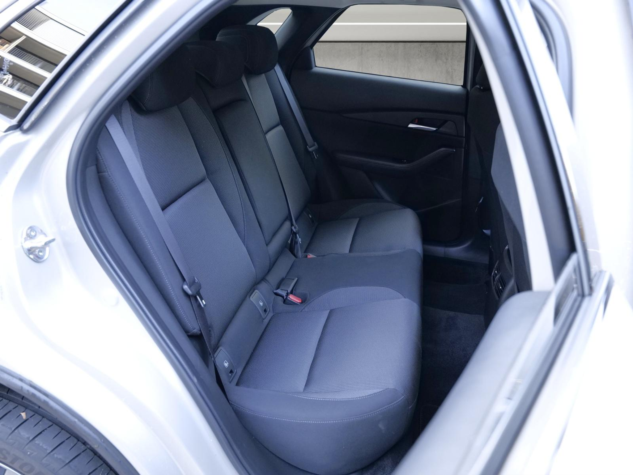 listing desktop thumbnail image 14