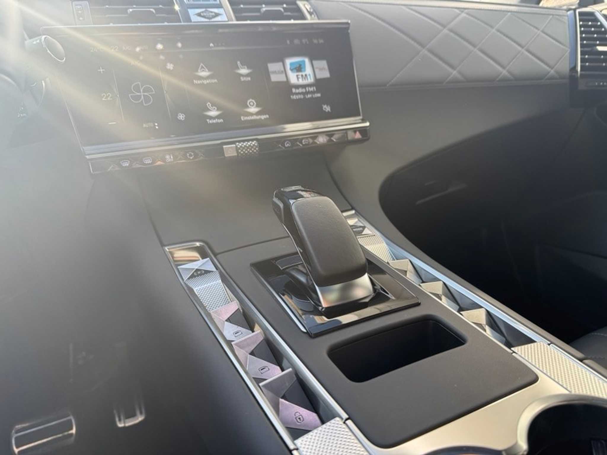 listing desktop thumbnail image 10