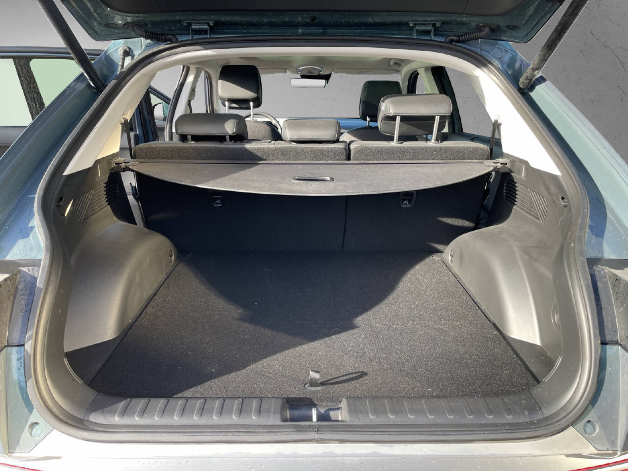 listing desktop thumbnail image 14