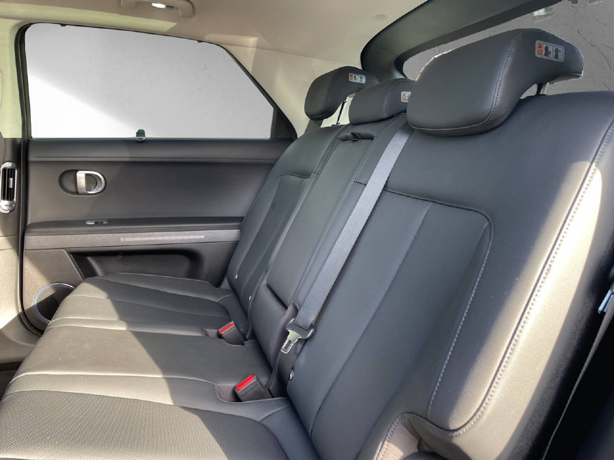 listing desktop thumbnail image 13