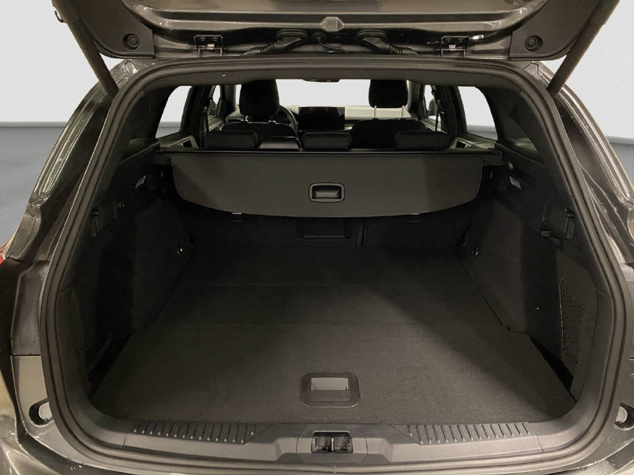 listing desktop thumbnail image 11