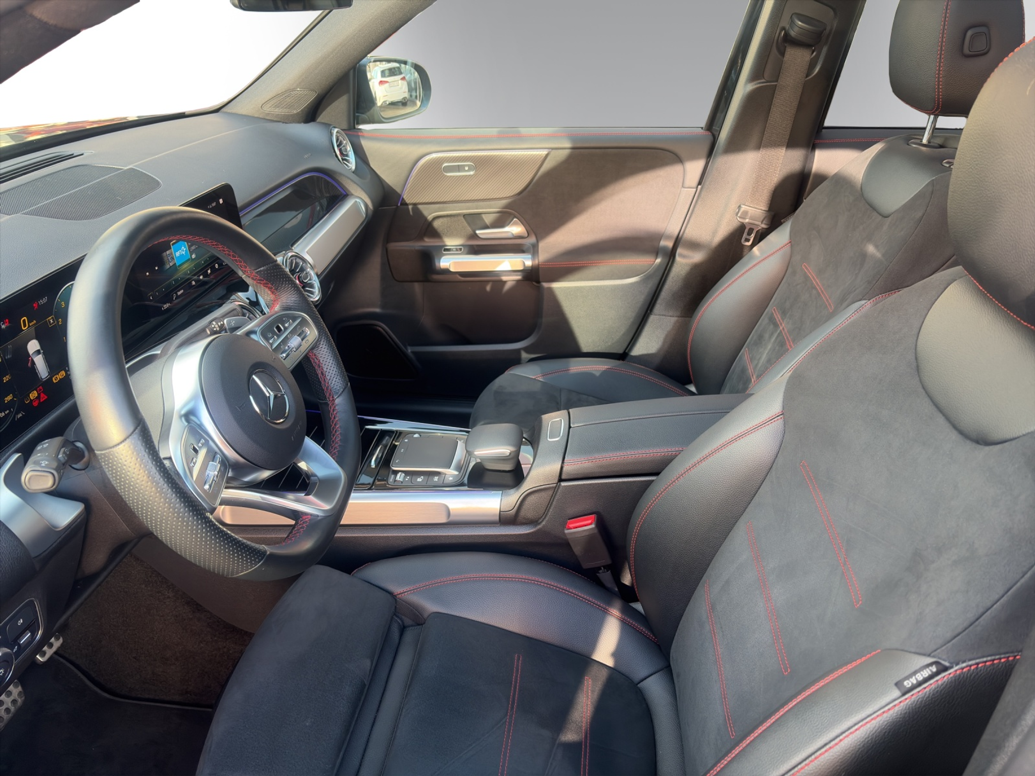 listing desktop thumbnail image 11