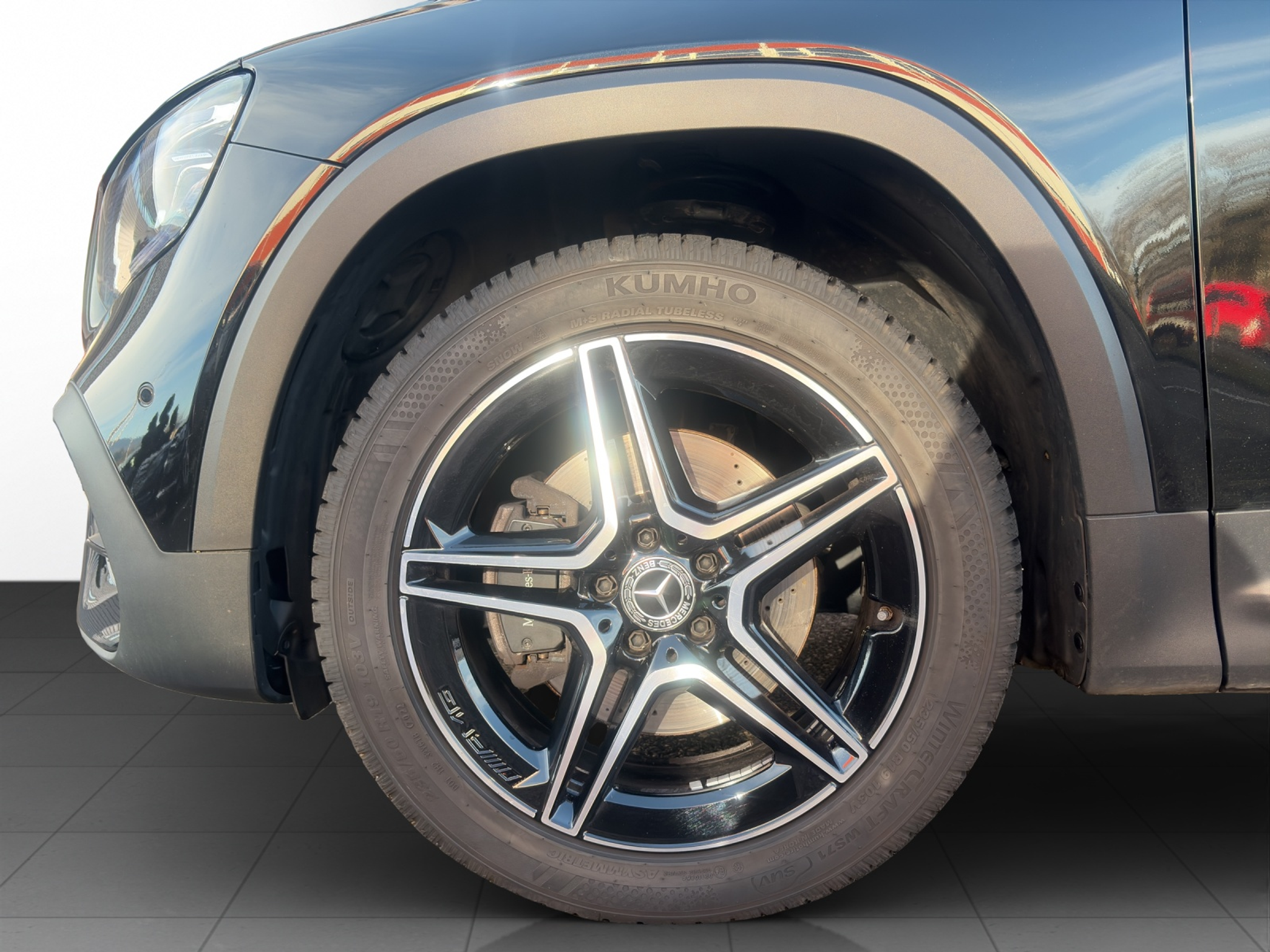 listing desktop thumbnail image 6