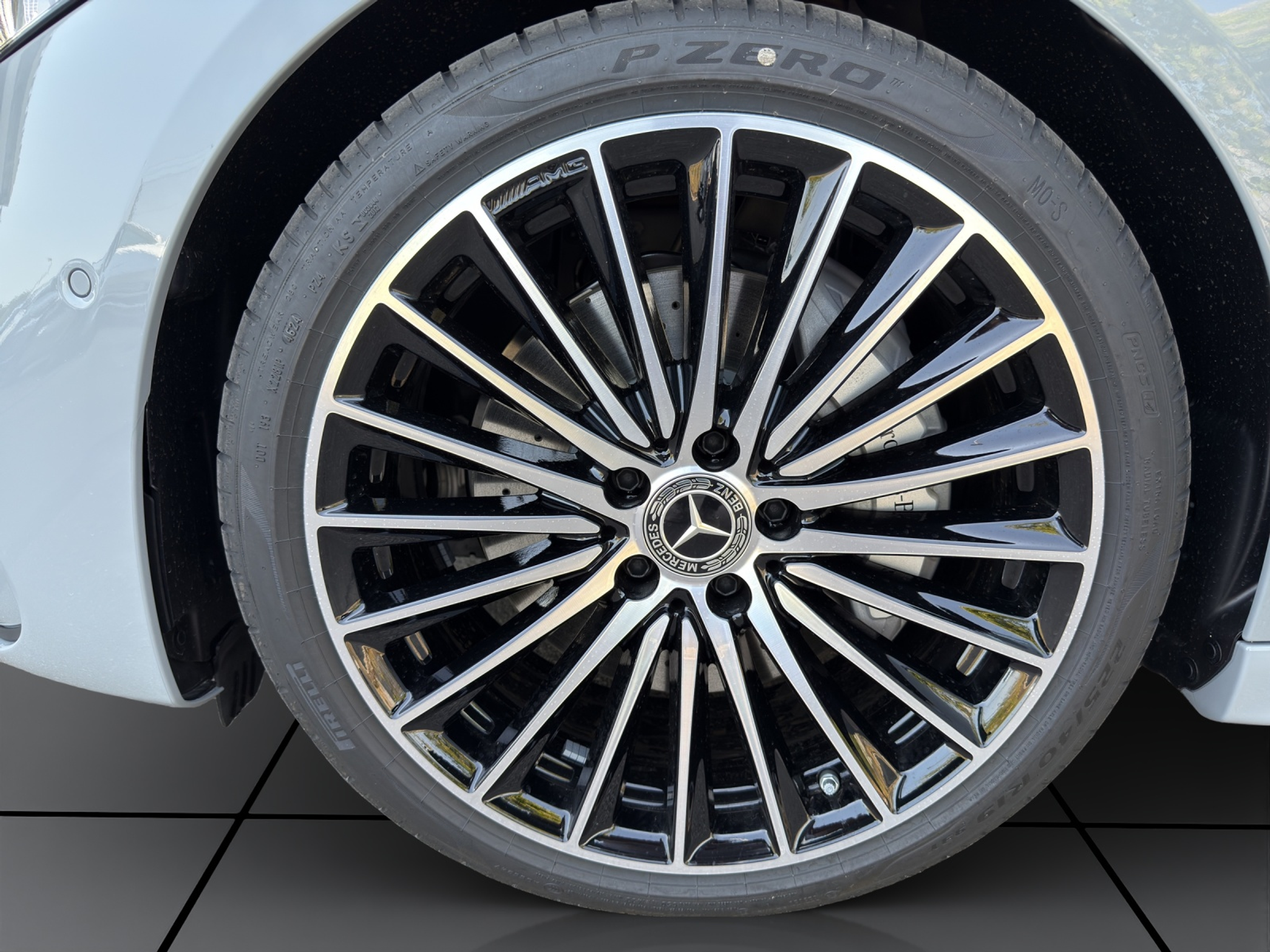 listing desktop thumbnail image 9