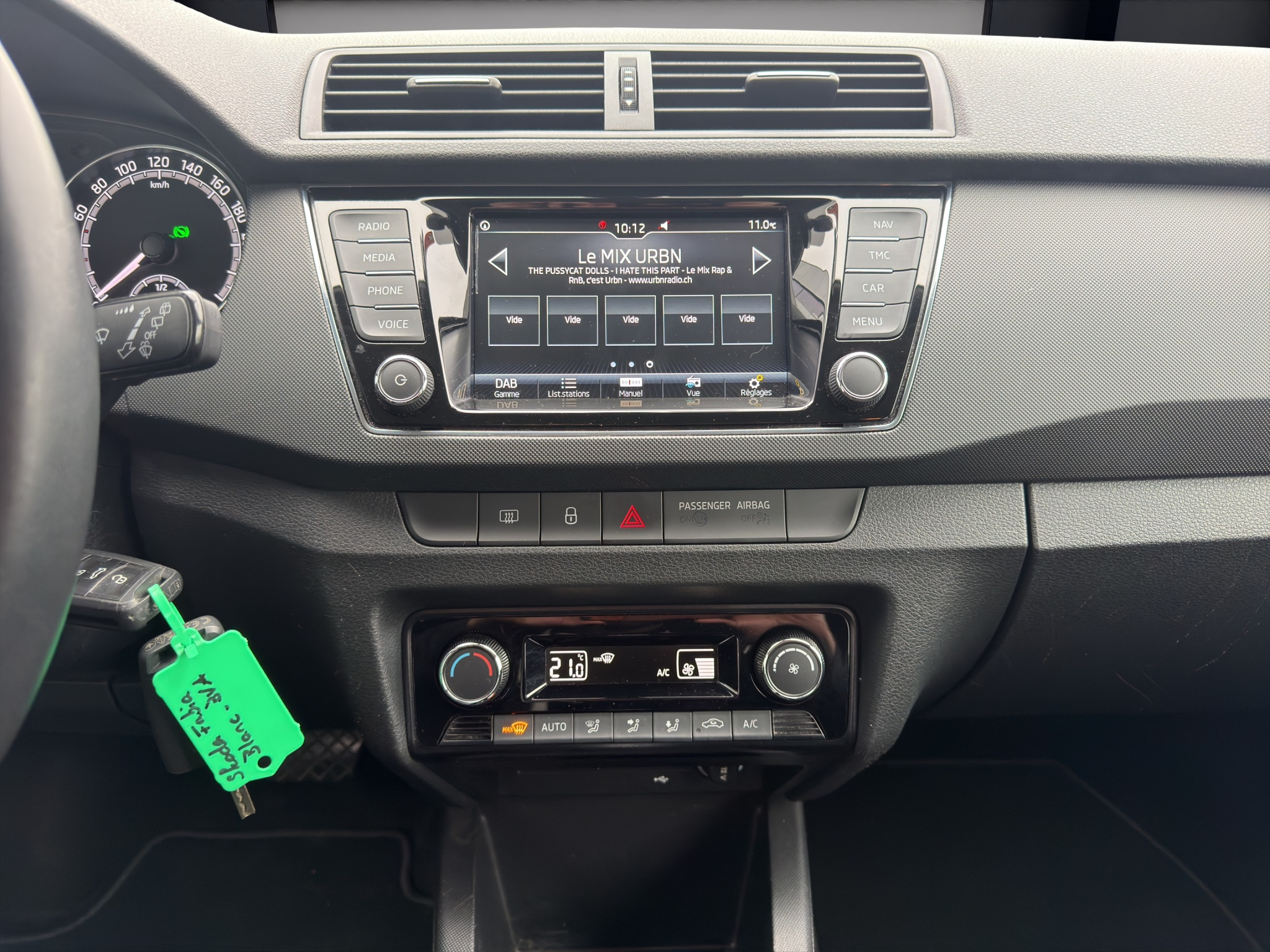 listing desktop thumbnail image 12