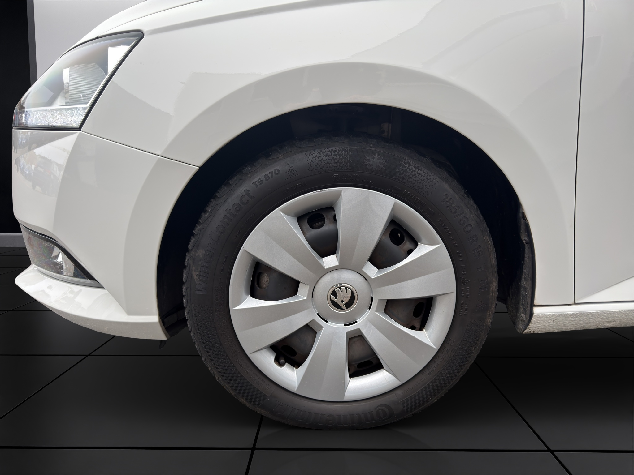 listing desktop thumbnail image 24