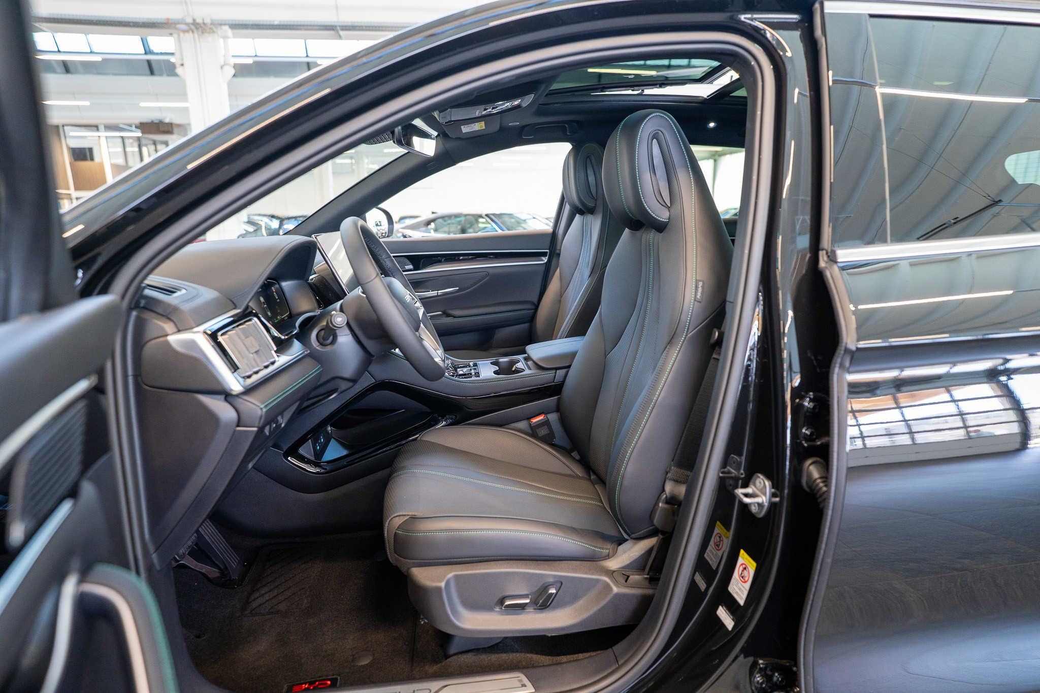 listing desktop thumbnail image 9