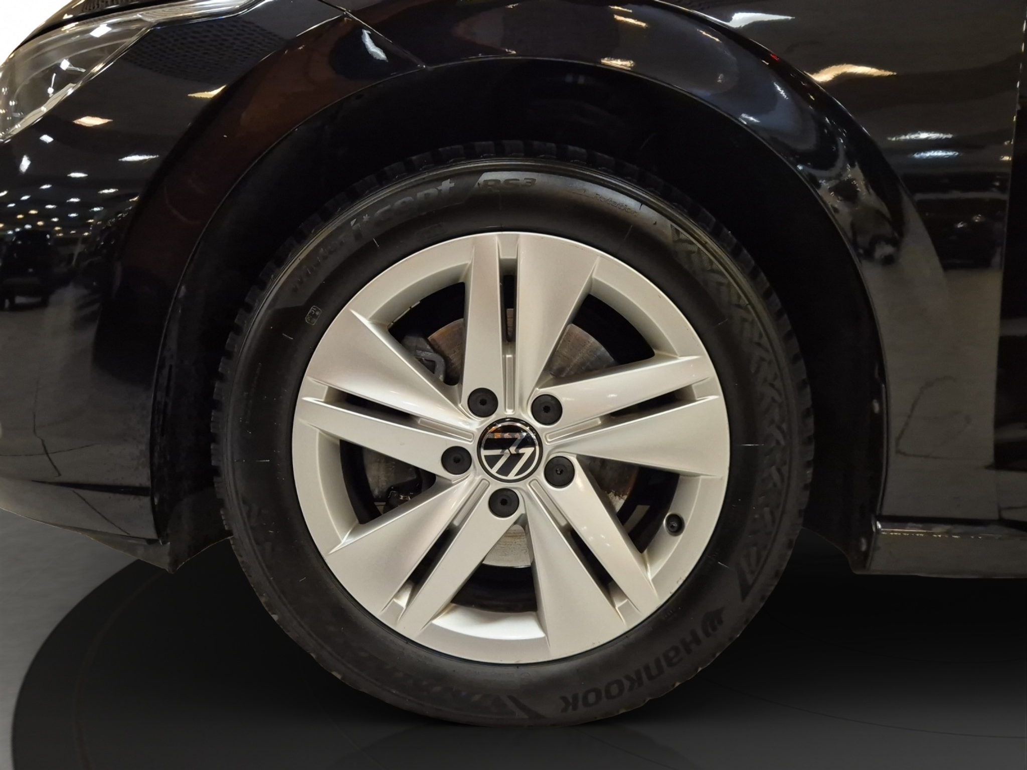 listing desktop thumbnail image 3