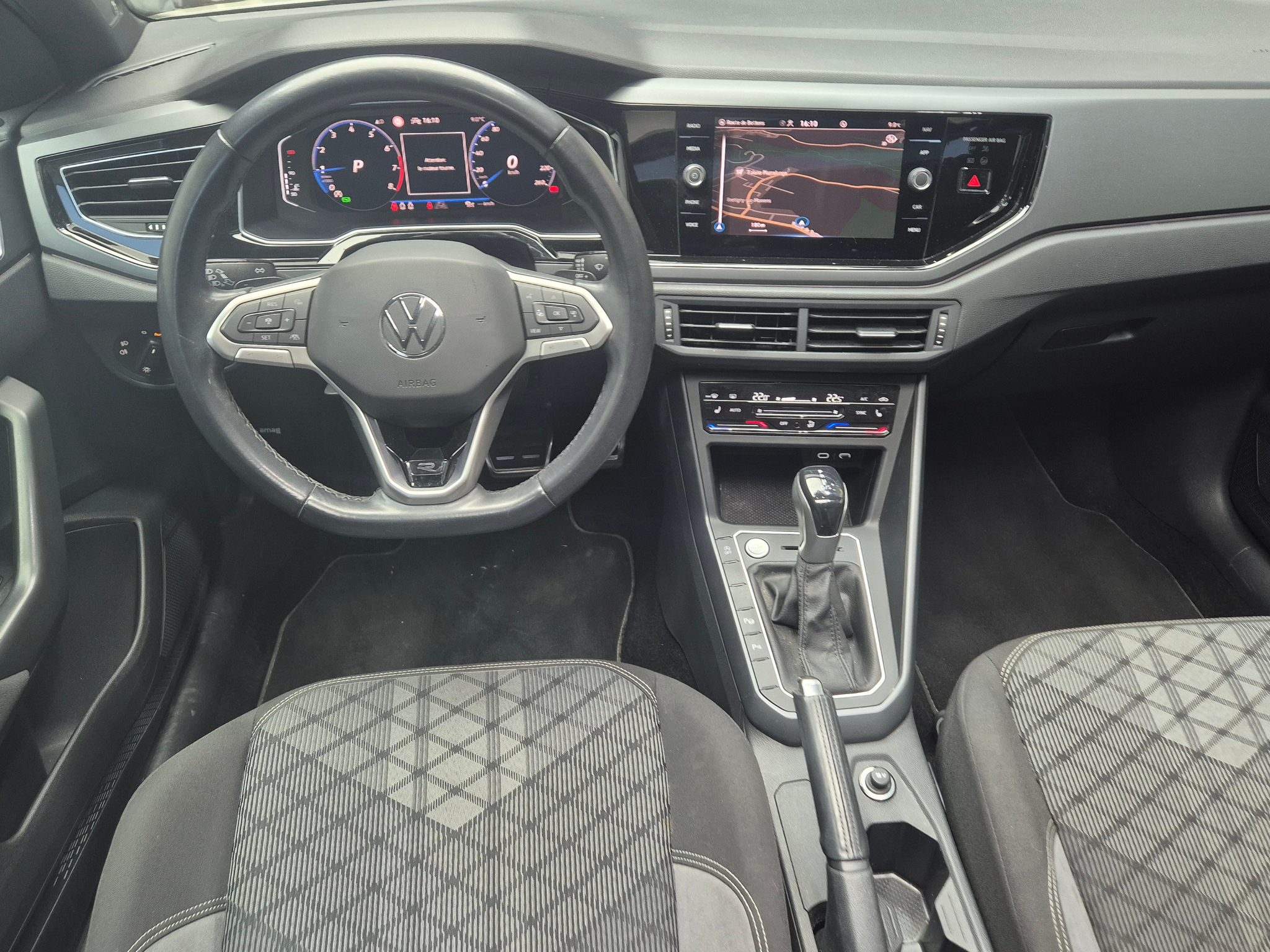 listing desktop thumbnail image 18