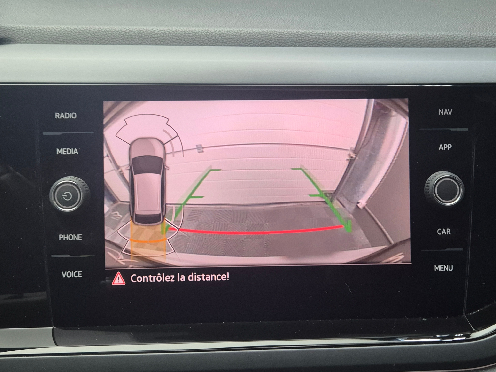 listing desktop thumbnail image 25