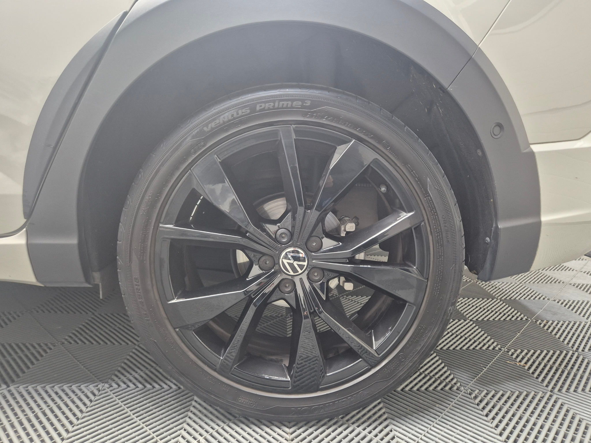 listing desktop thumbnail image 26