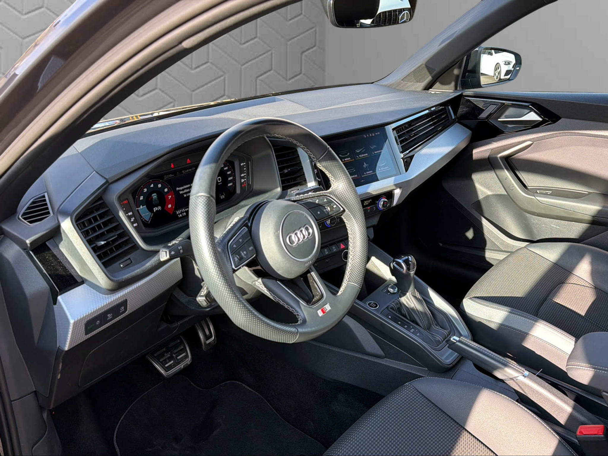 listing desktop thumbnail image 11