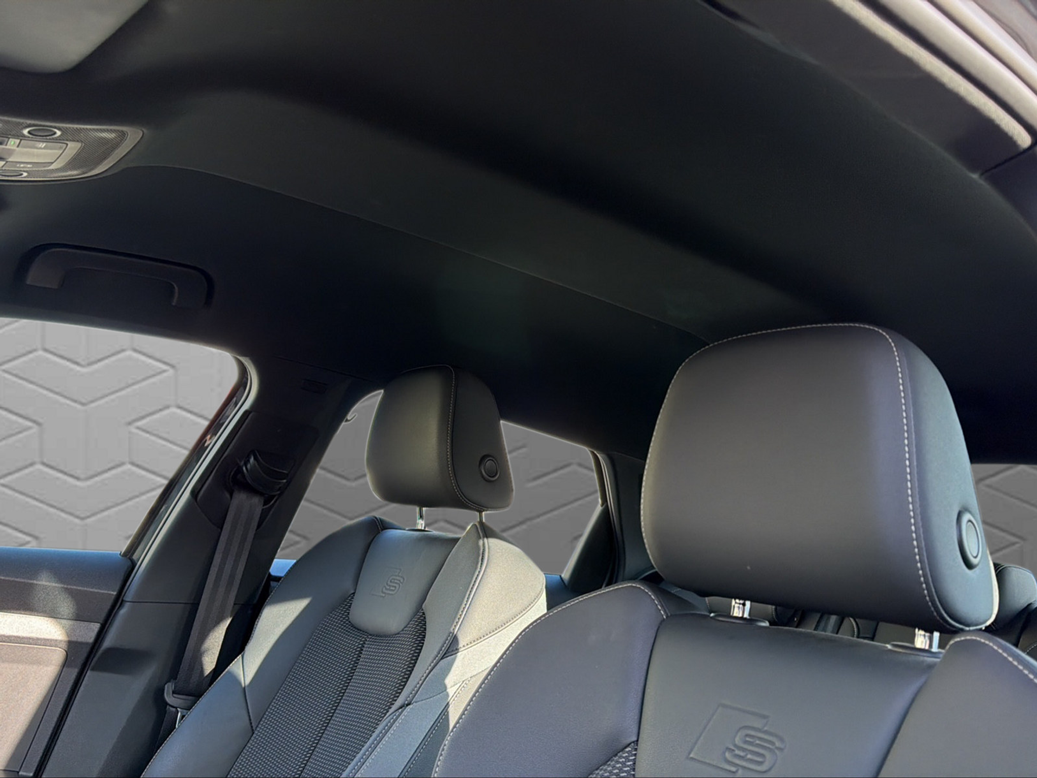 listing desktop thumbnail image 16