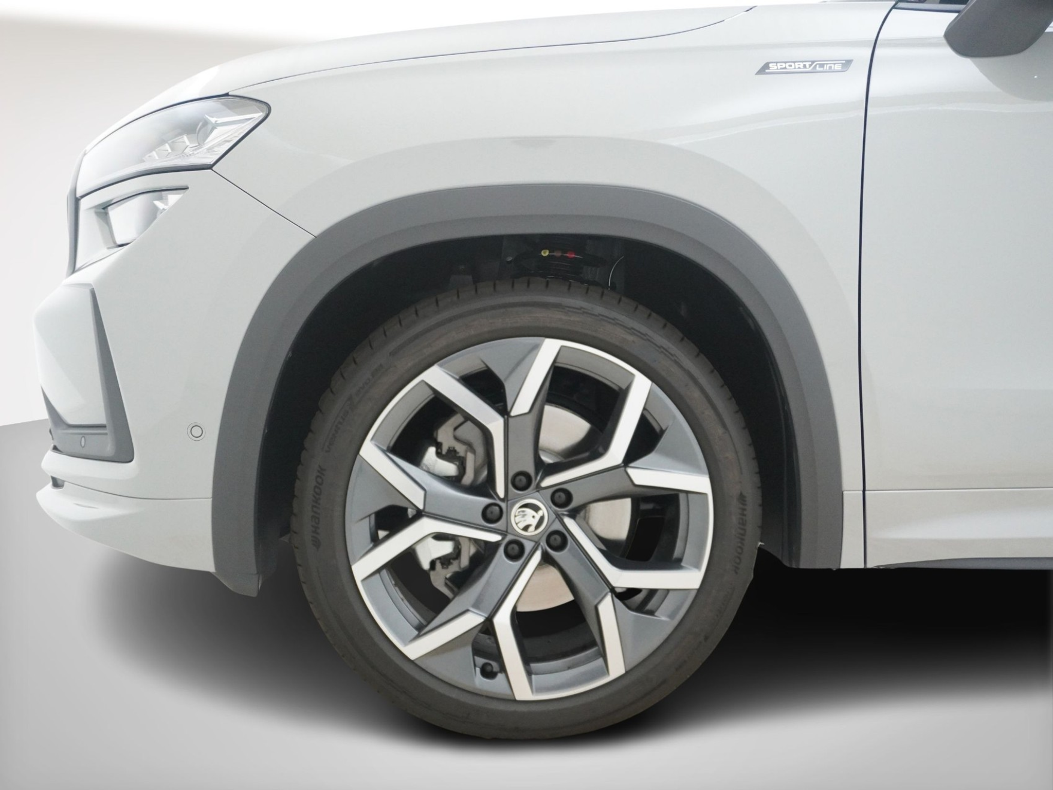 listing desktop thumbnail image 9