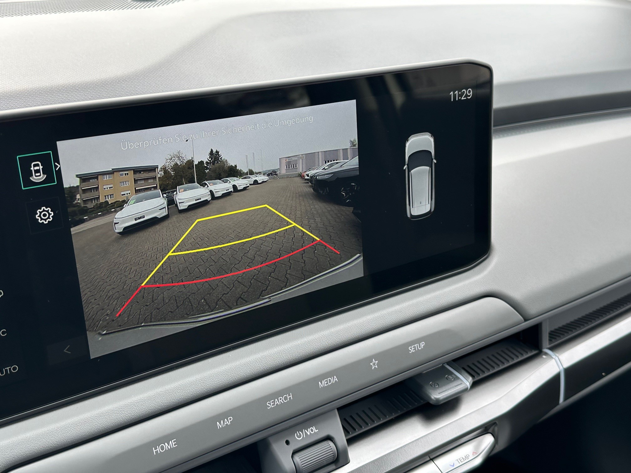 listing desktop thumbnail image 14