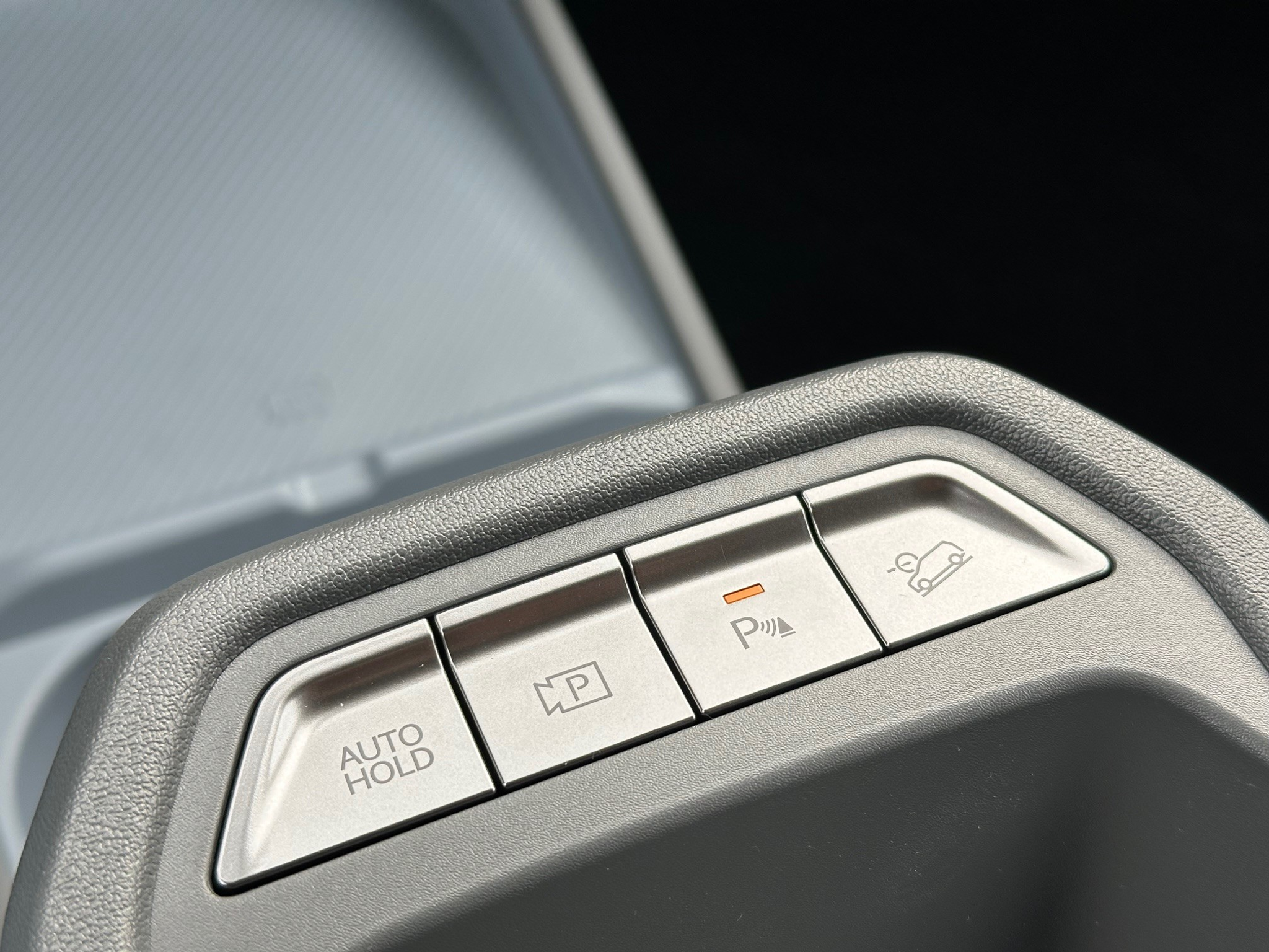 listing desktop thumbnail image 11