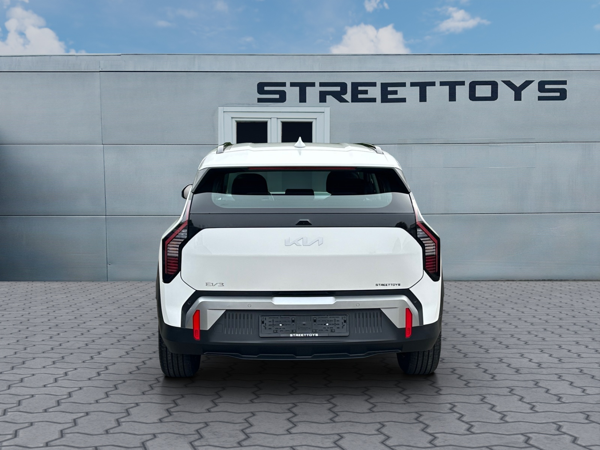 listing desktop thumbnail image 4