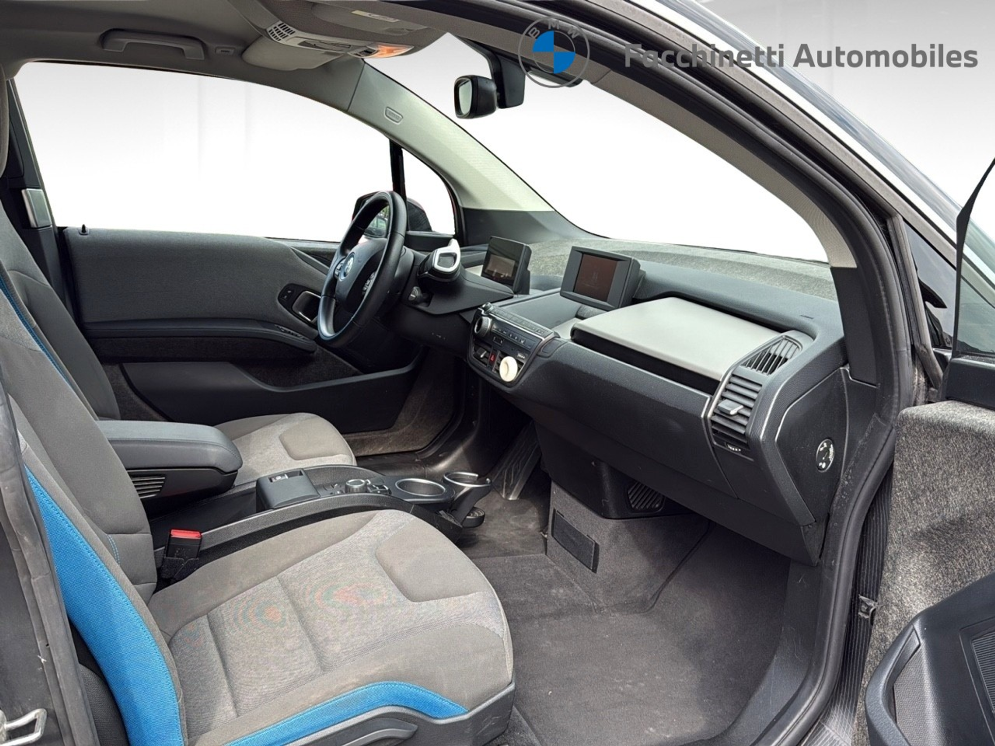 listing desktop thumbnail image 13