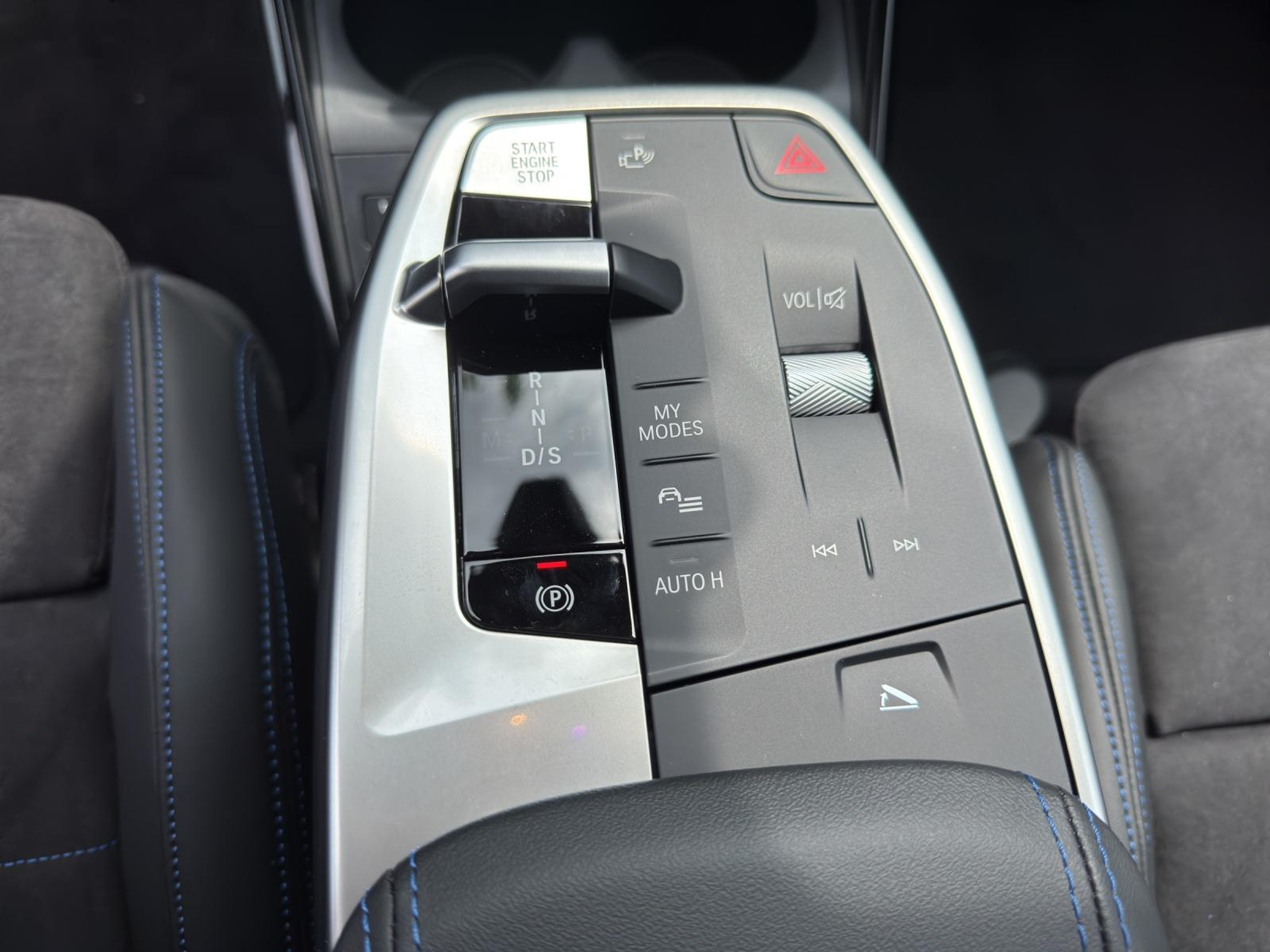 listing desktop thumbnail image 12