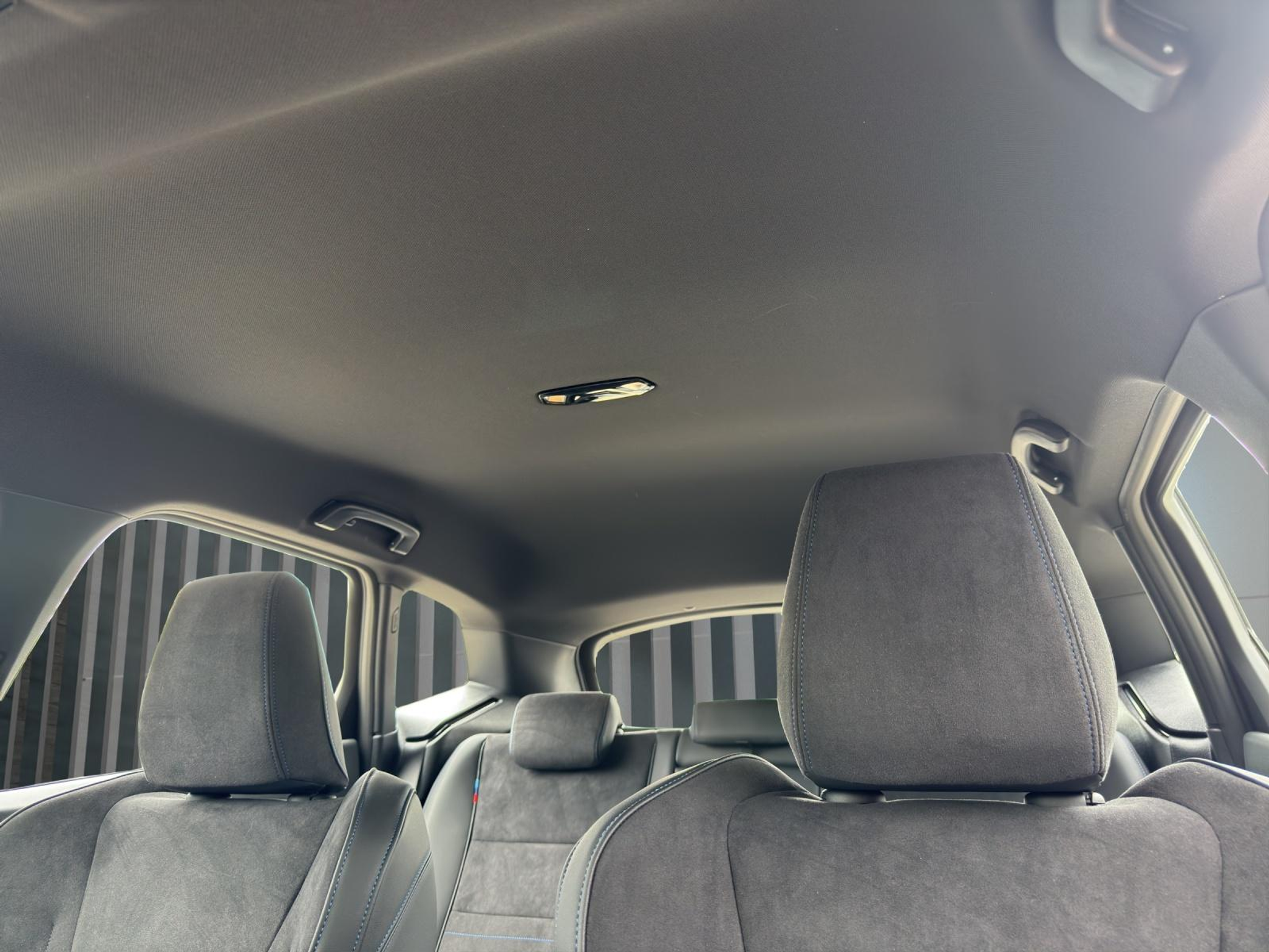 listing desktop thumbnail image 15