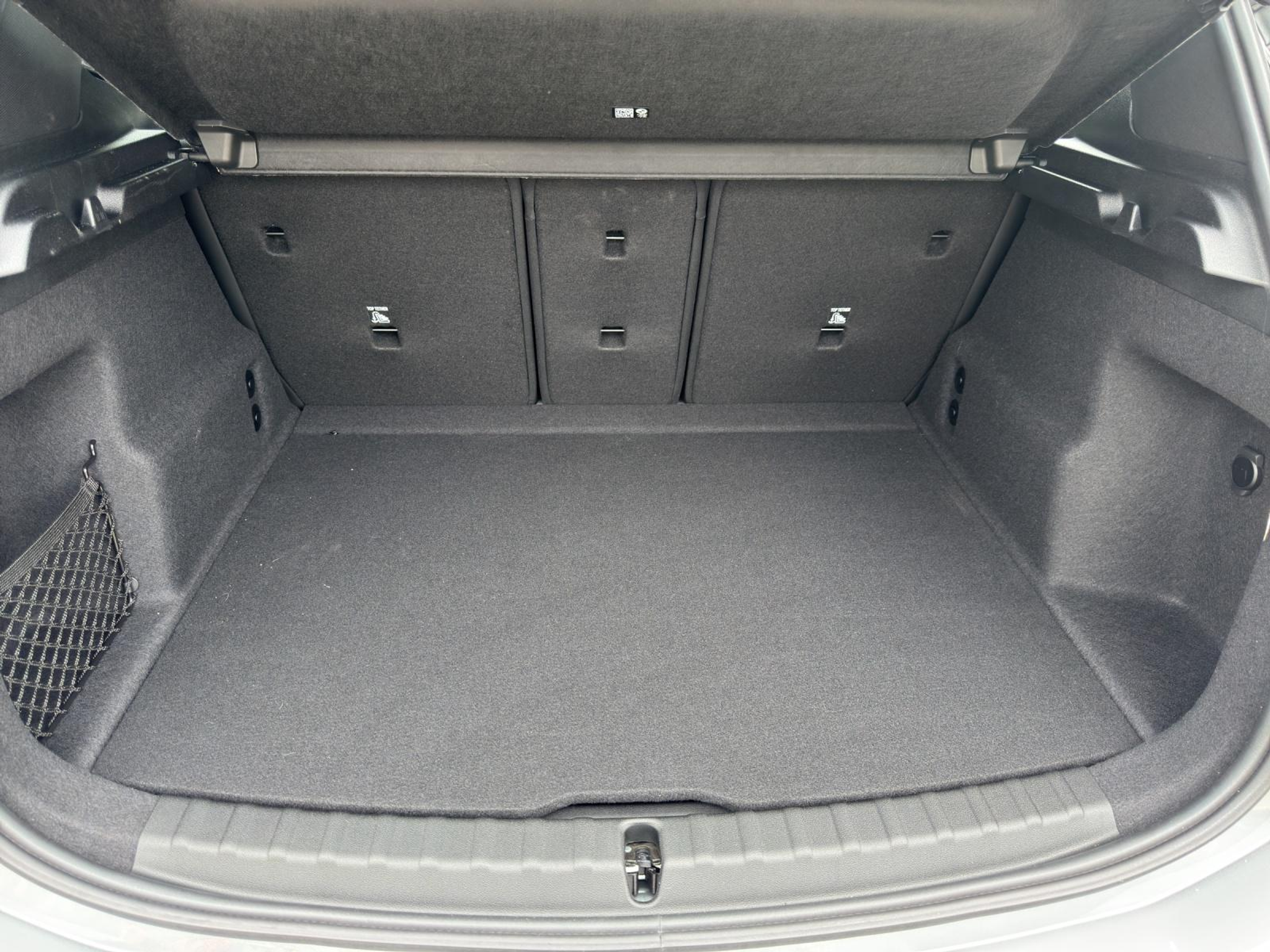 listing desktop thumbnail image 18