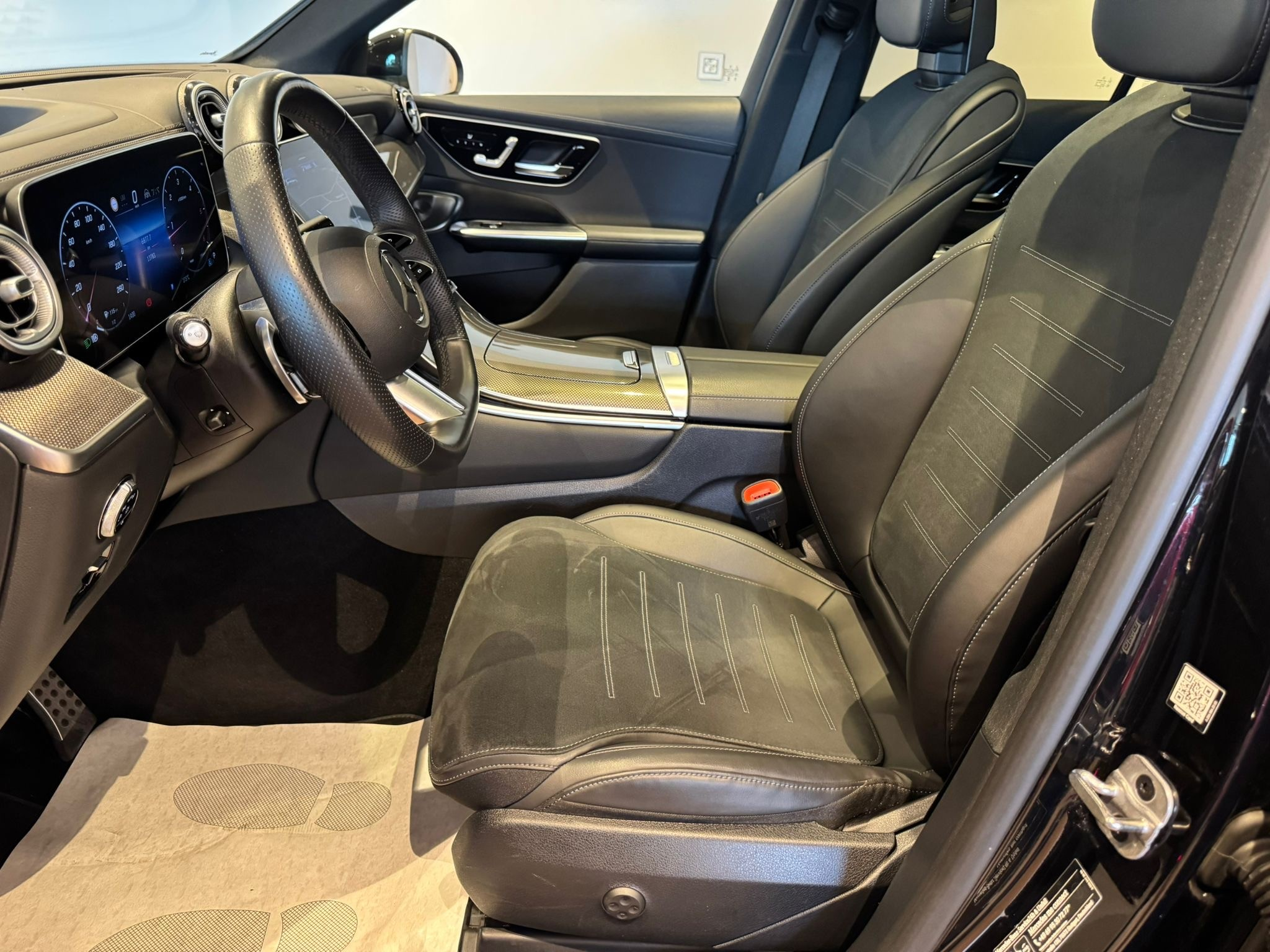 listing desktop thumbnail image 17