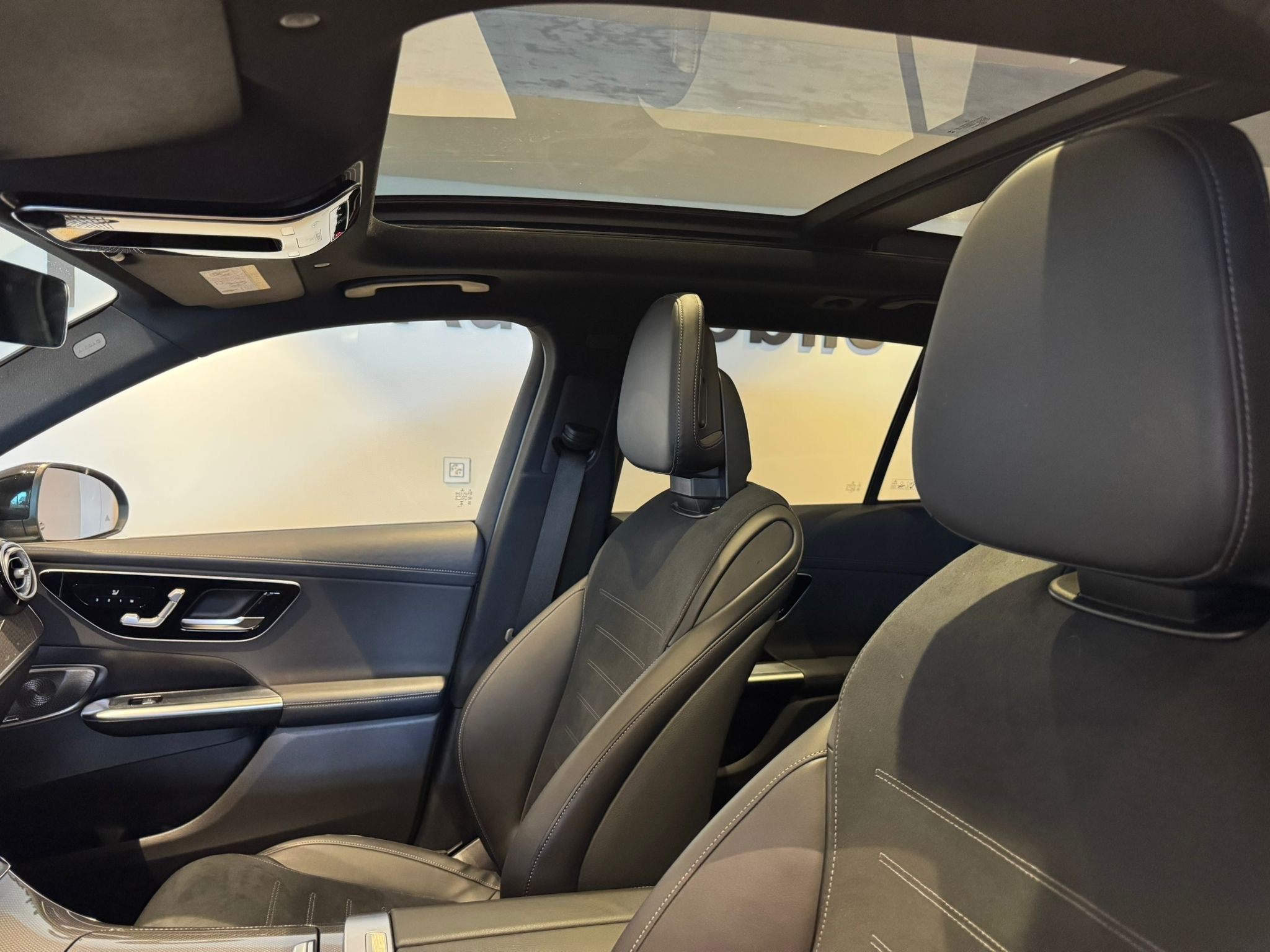 listing desktop thumbnail image 18