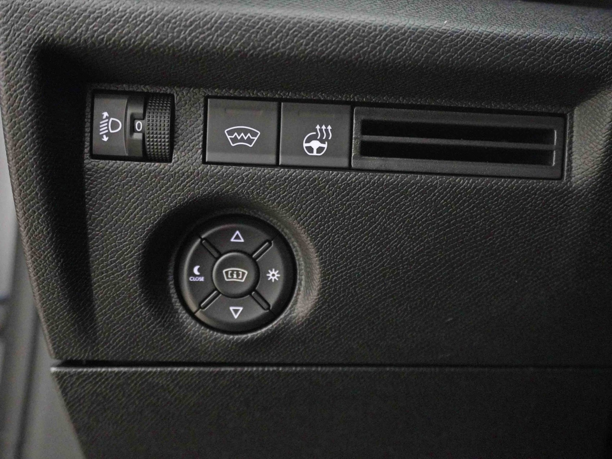 listing desktop thumbnail image 16