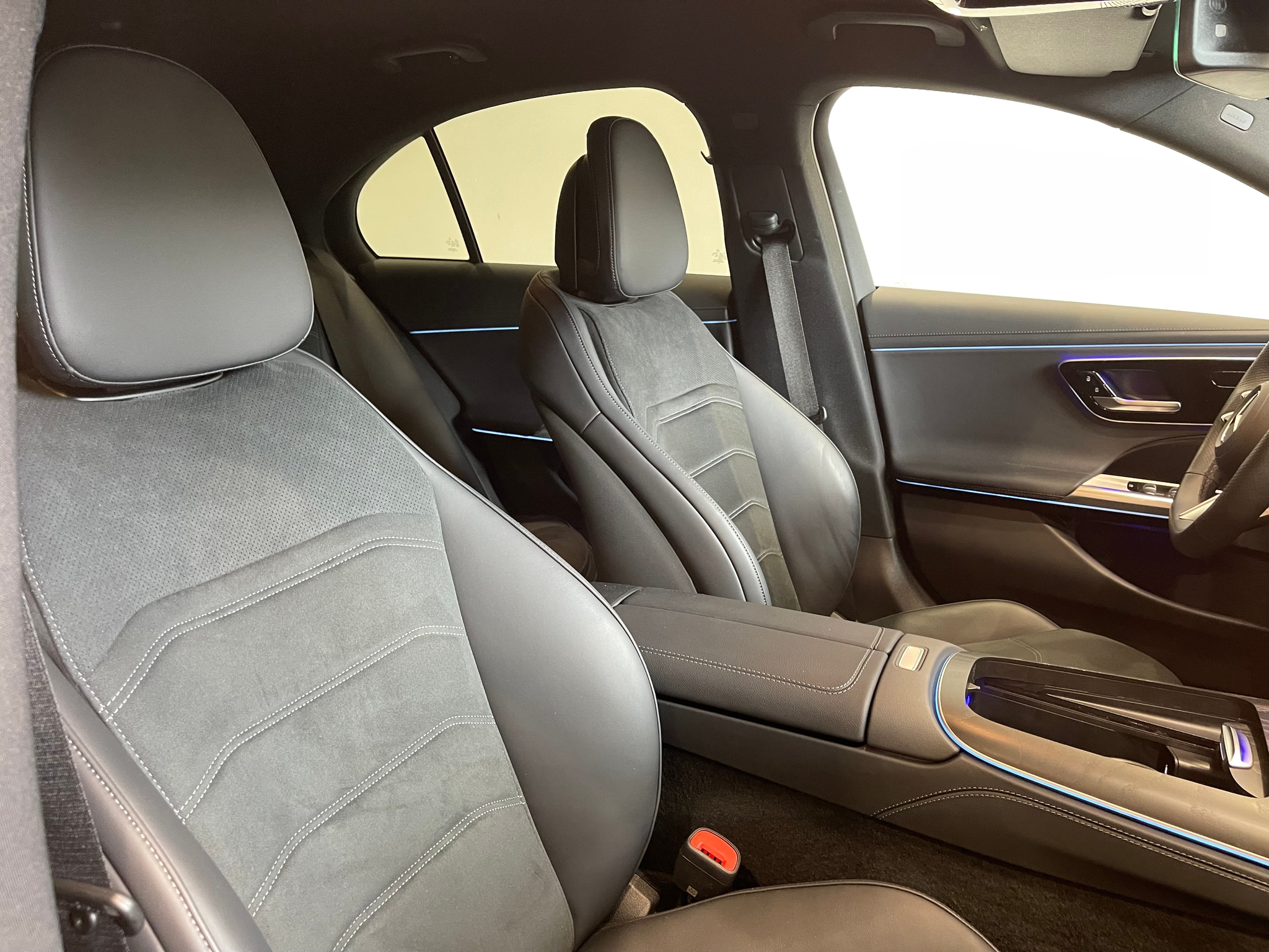 listing desktop thumbnail image 8