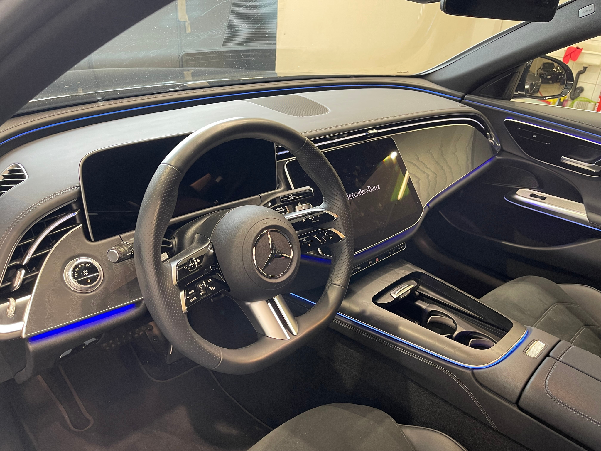 listing desktop thumbnail image 13