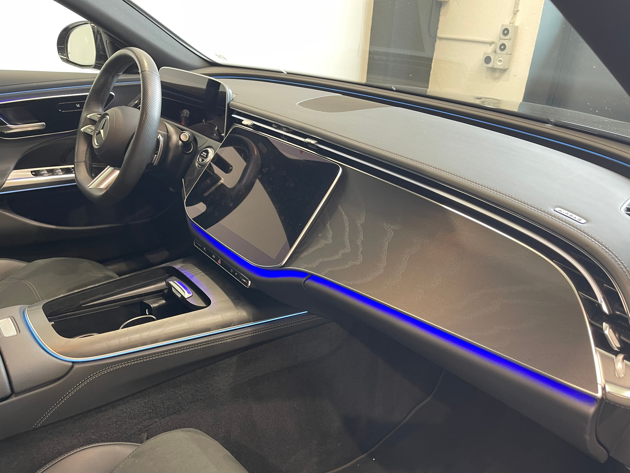 listing desktop thumbnail image 6