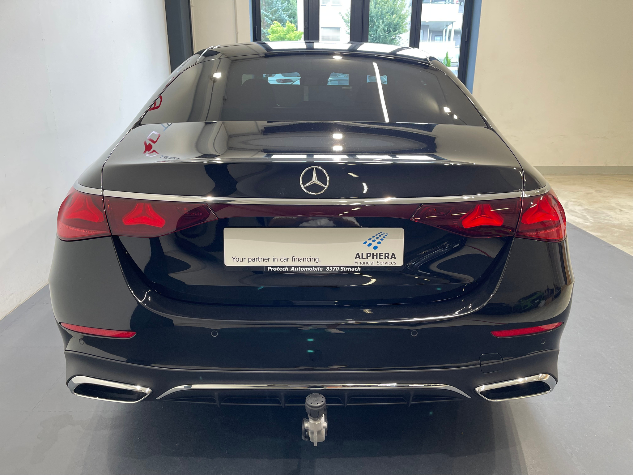 listing desktop thumbnail image 5