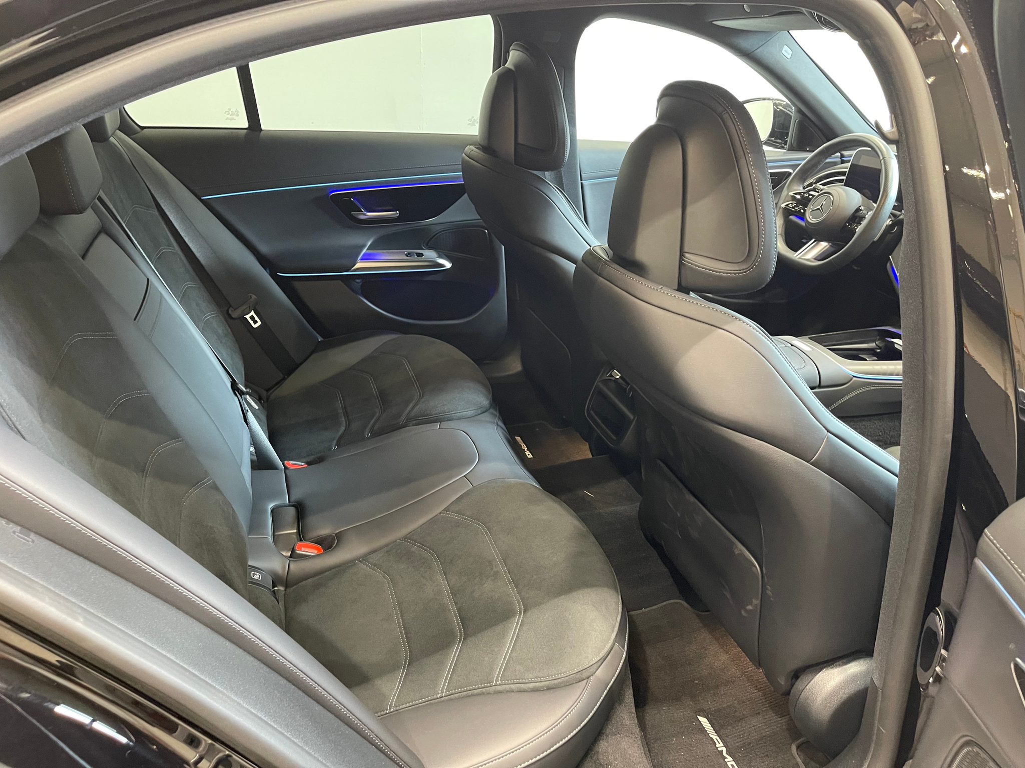 listing desktop thumbnail image 9