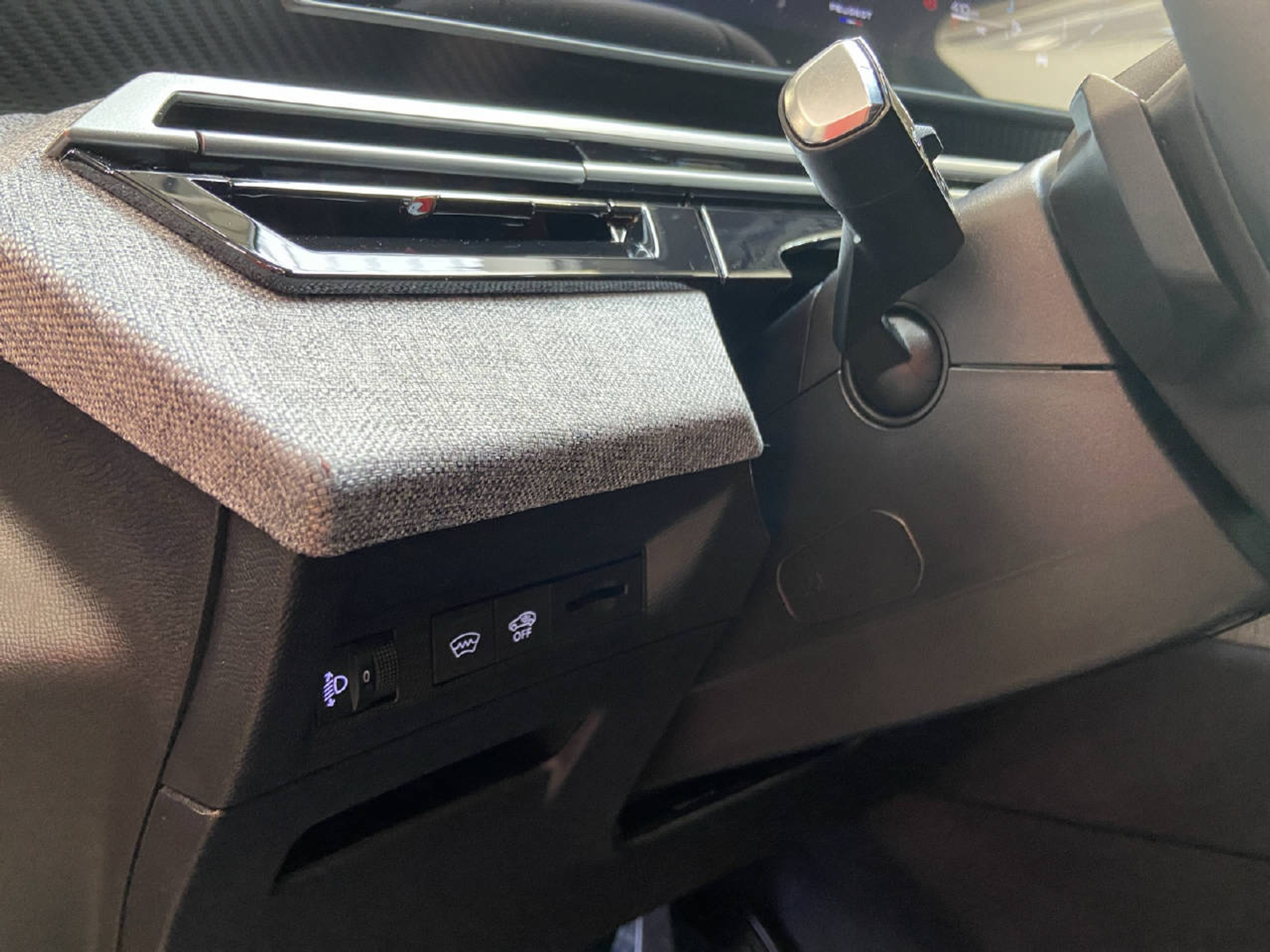 listing desktop thumbnail image 12