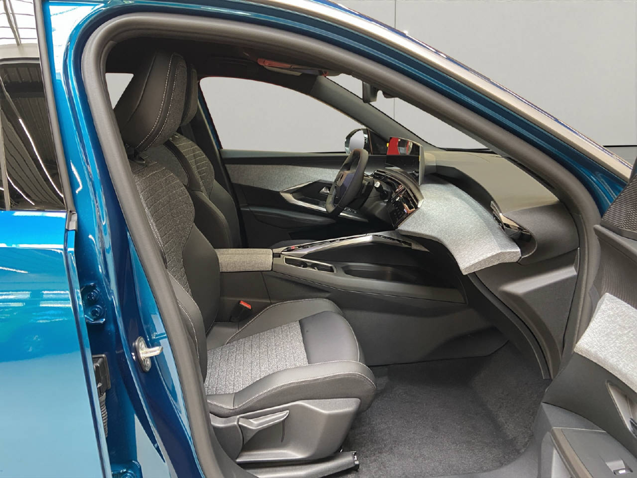 listing desktop thumbnail image 10