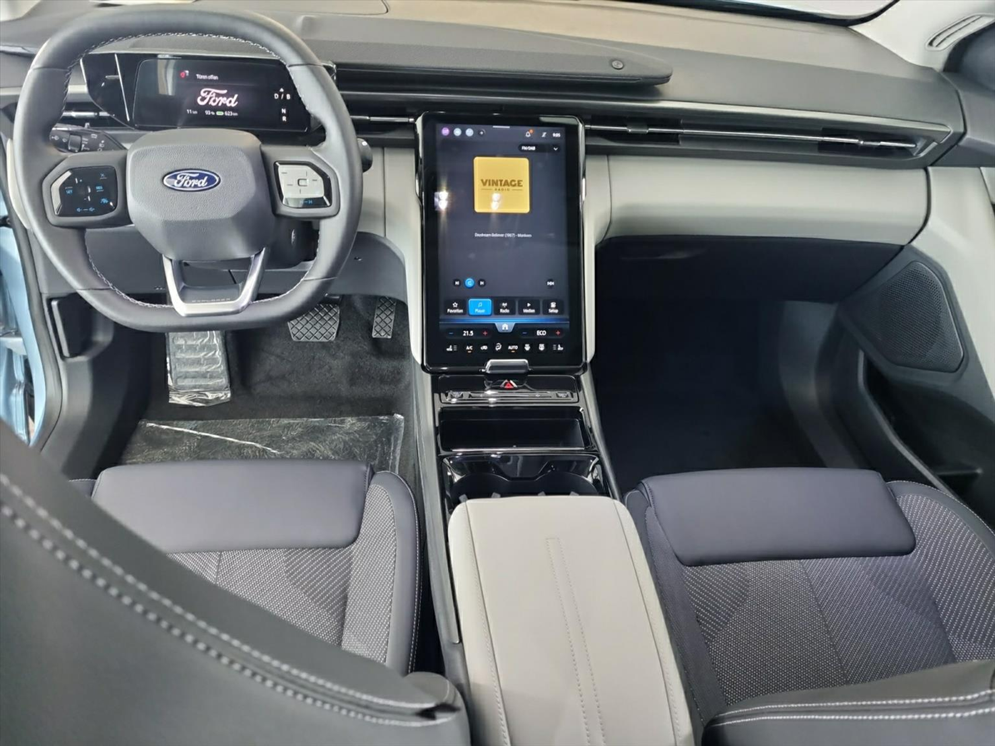 listing desktop thumbnail image 5