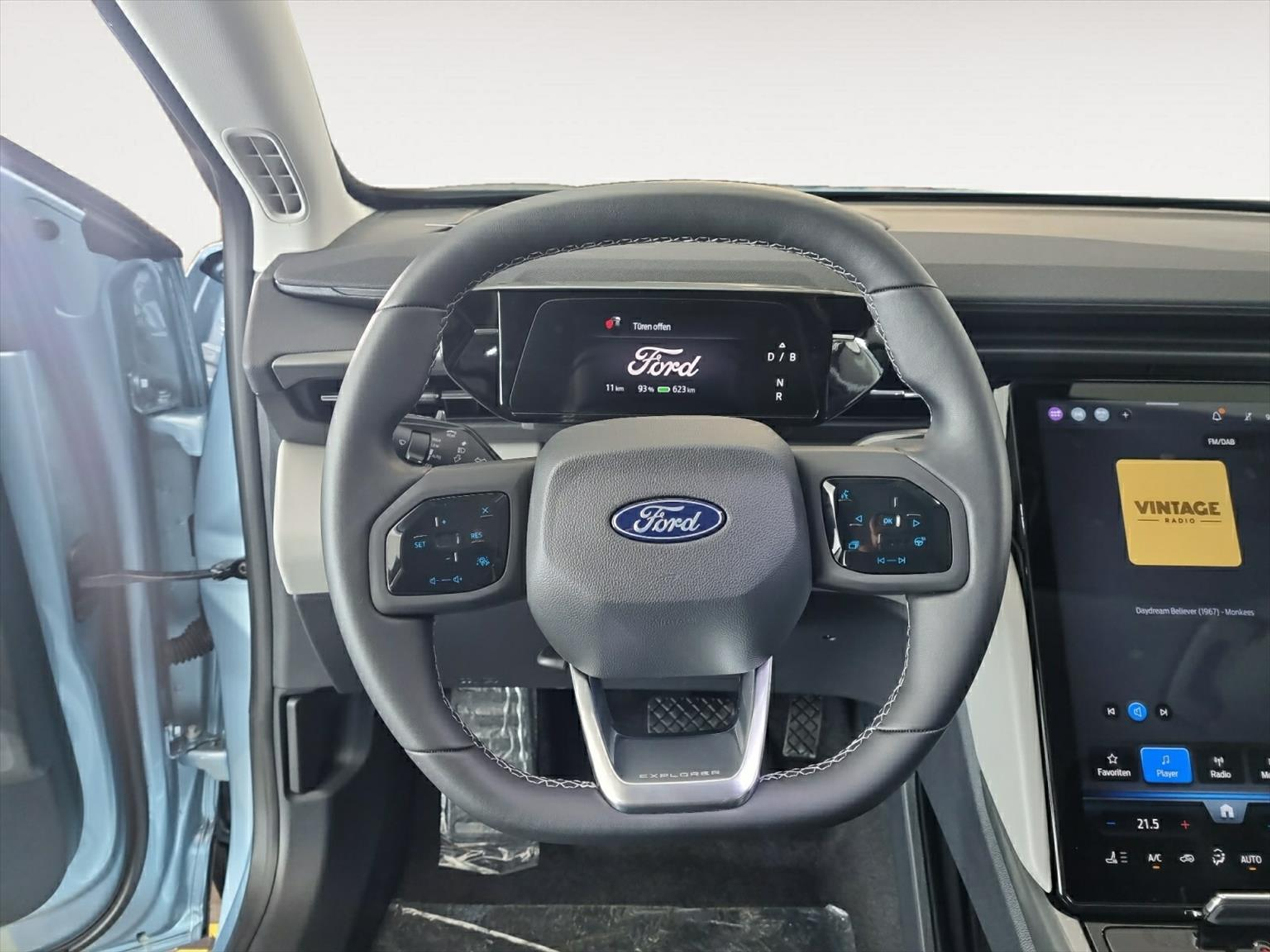 listing desktop thumbnail image 6