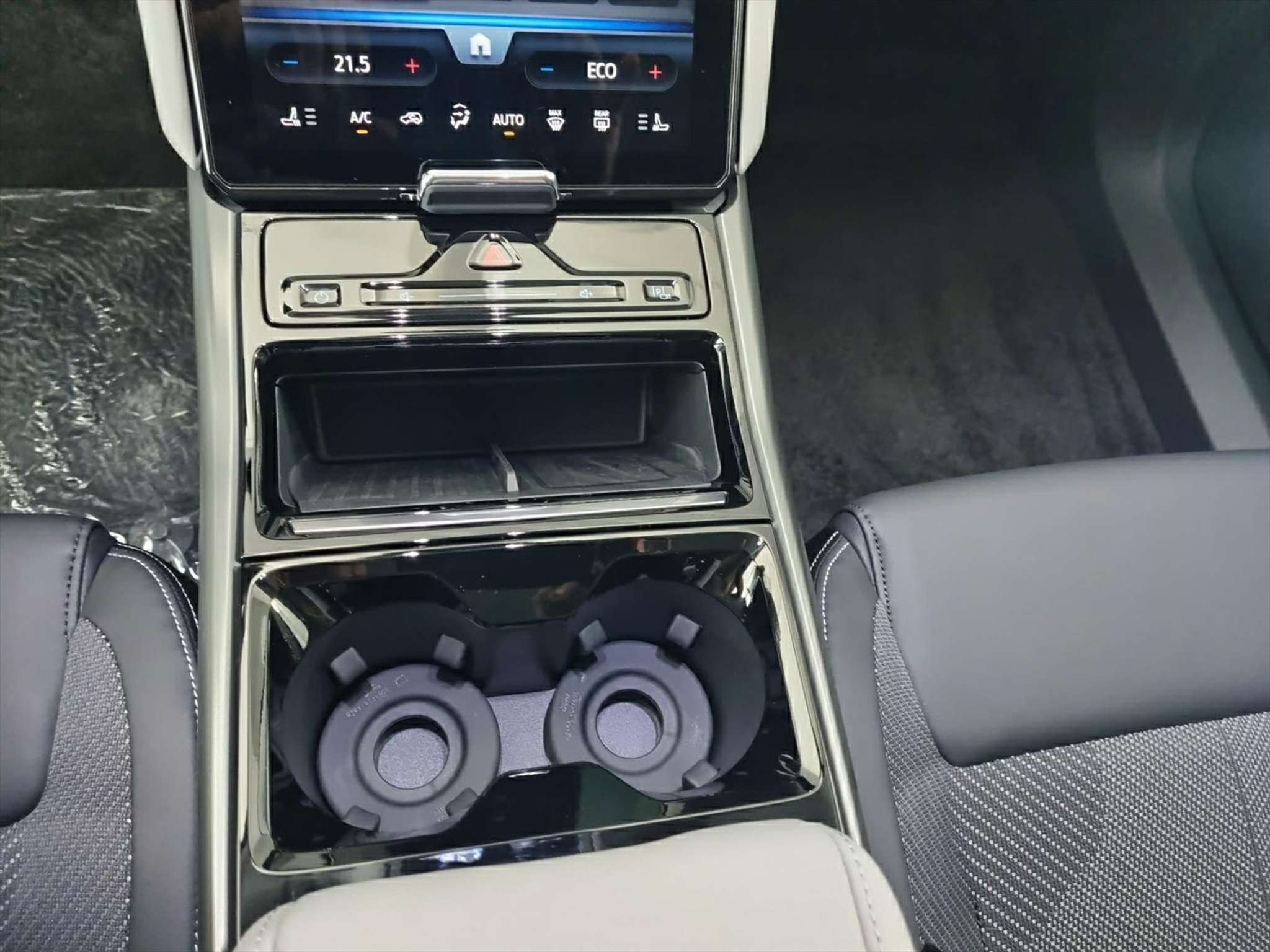 listing desktop thumbnail image 13