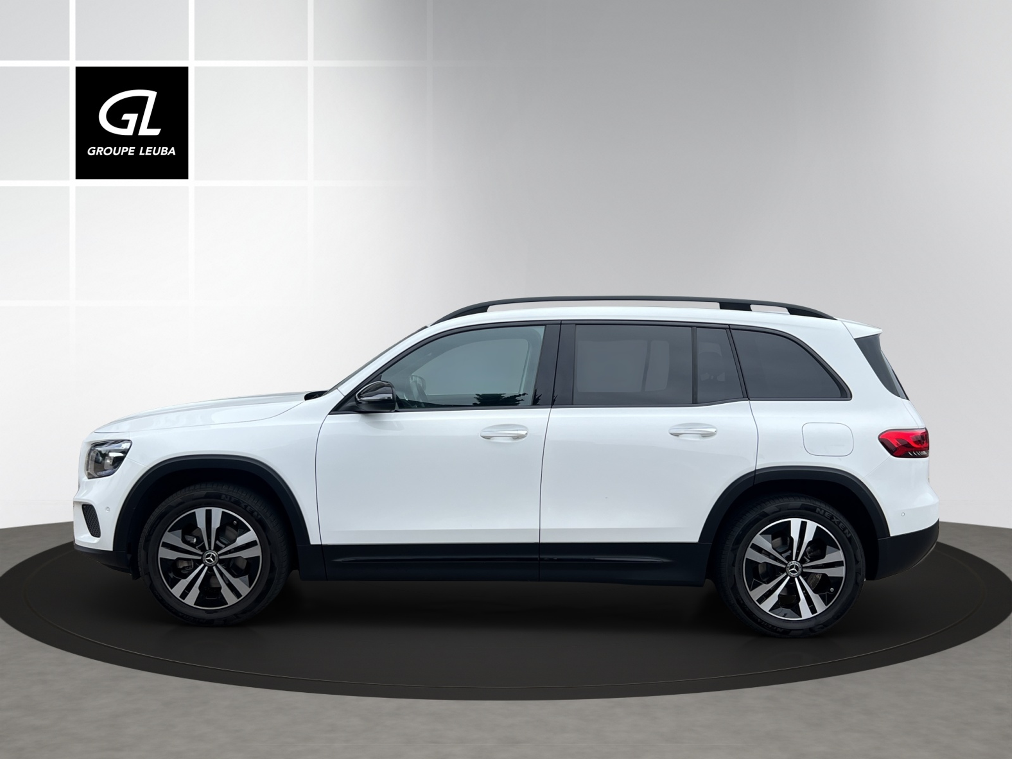 listing desktop thumbnail image 2