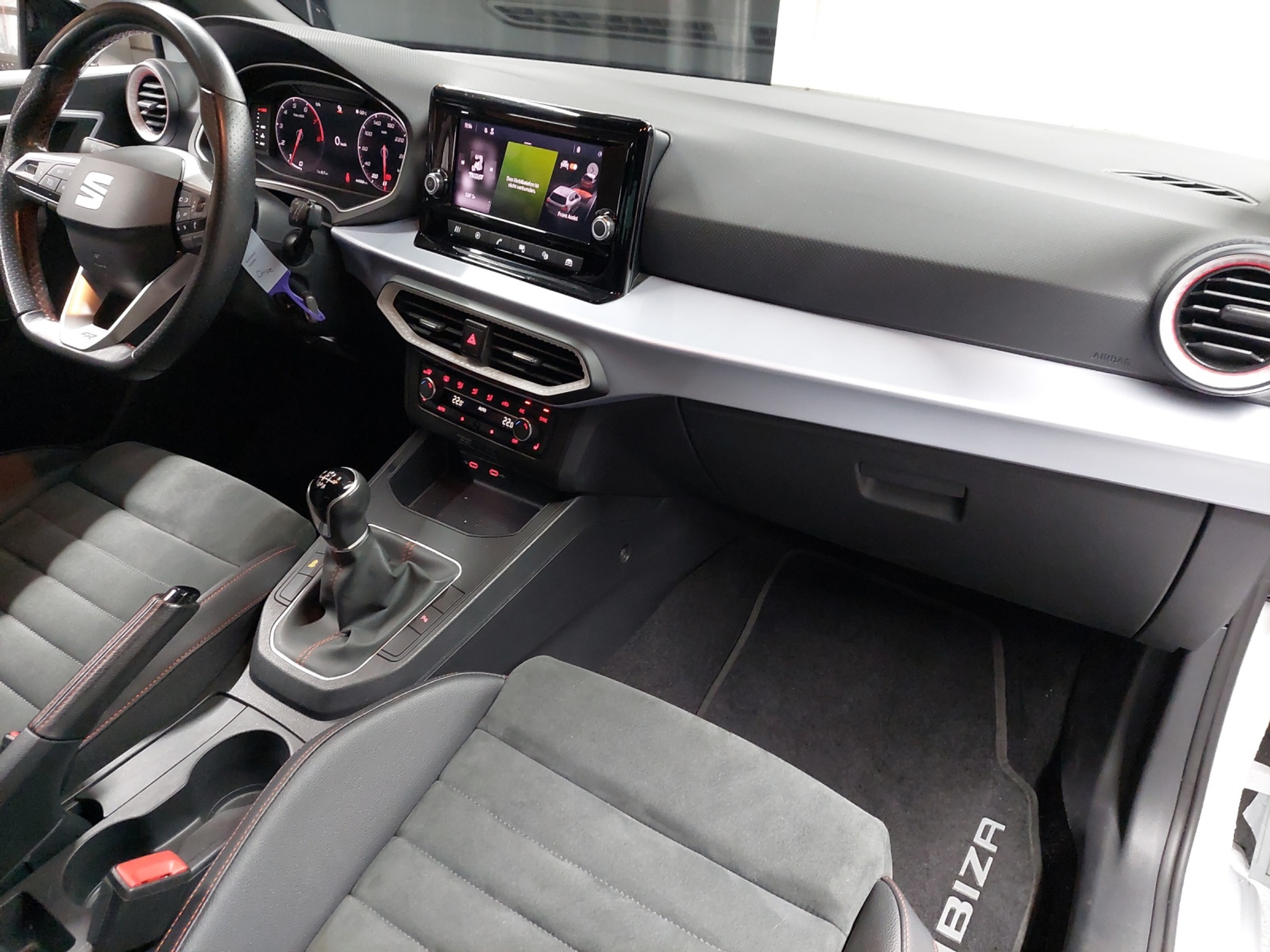 listing desktop thumbnail image 9