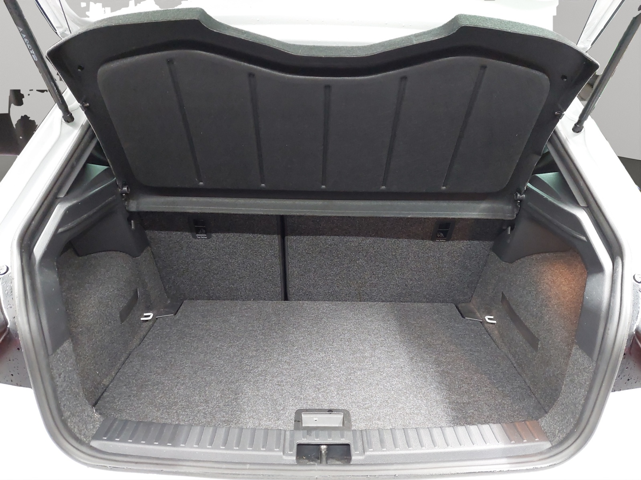 listing desktop thumbnail image 10