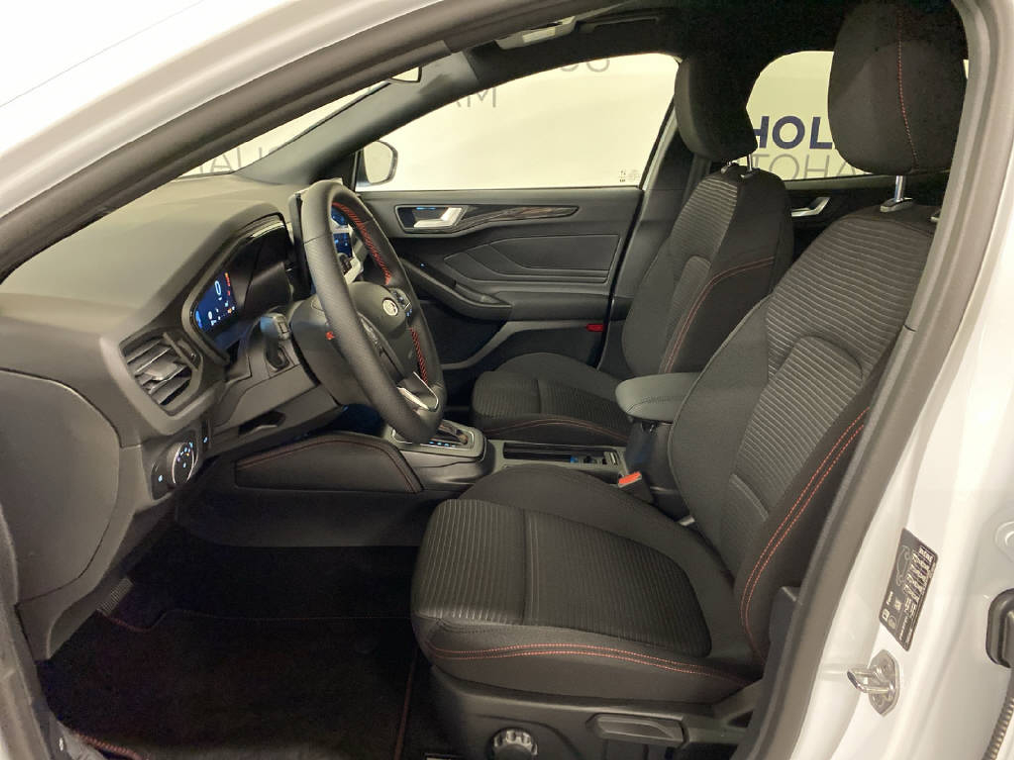 listing desktop thumbnail image 15