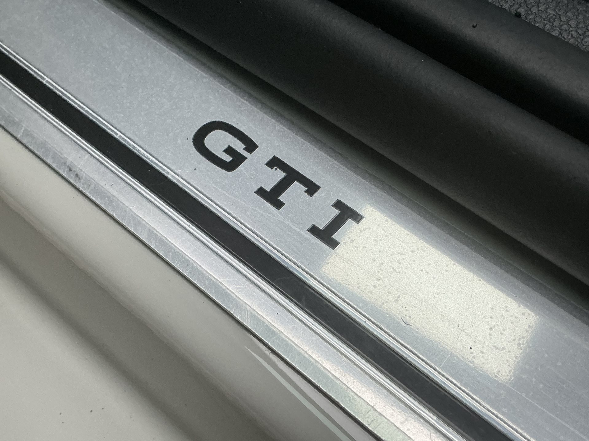 listing desktop thumbnail image 23