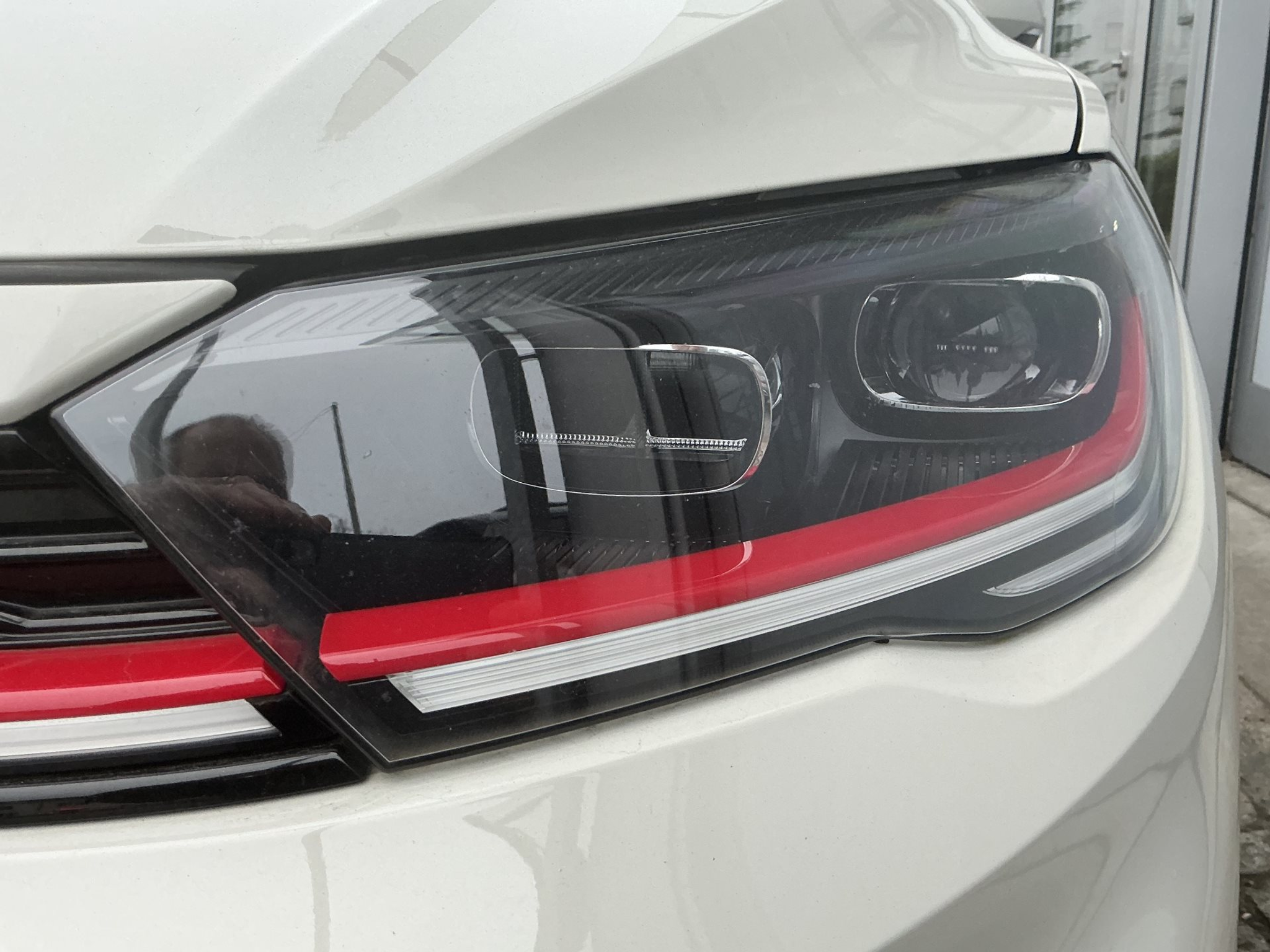 listing desktop thumbnail image 6