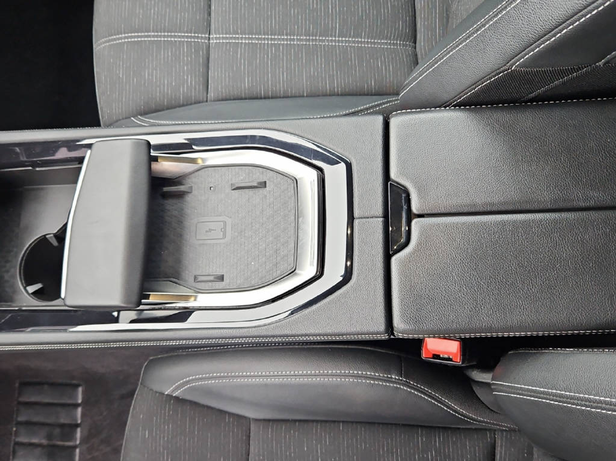 listing desktop thumbnail image 6